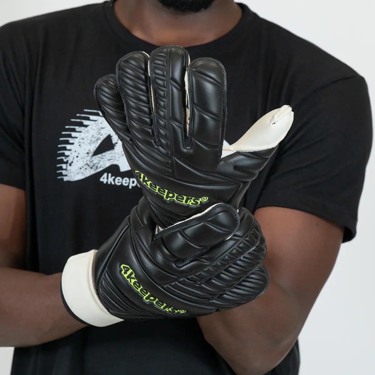 Rękawice bramkarskie dla dorosłych 4keepers RETRO 42 BLACK RF2G 7/10
