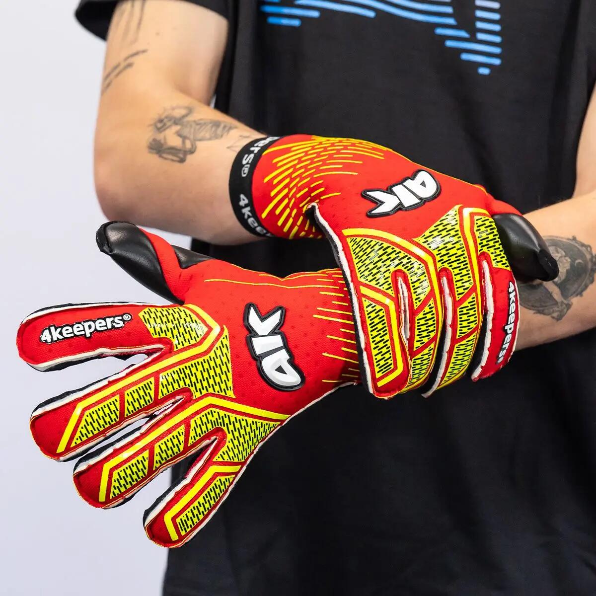 Rękawice bramkarskie dla bramkarza 4keepers neo lava rf2g senior 11/12