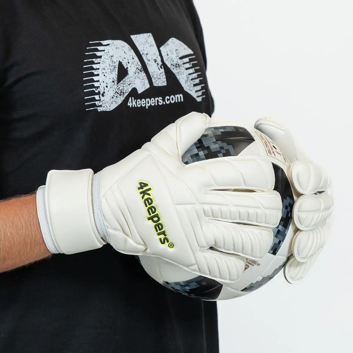 Rękawice bramkarskie dla dorosłych 4keepers RETRO 42 RF2G 7/10