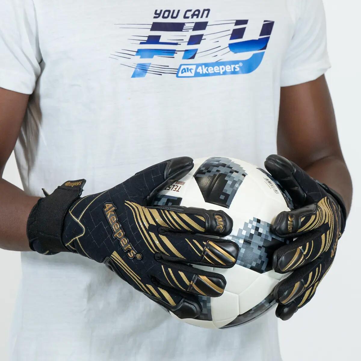 Rękawice bramkarskie dla dorosłych 4keepers SOFT ONYX NC 7/10