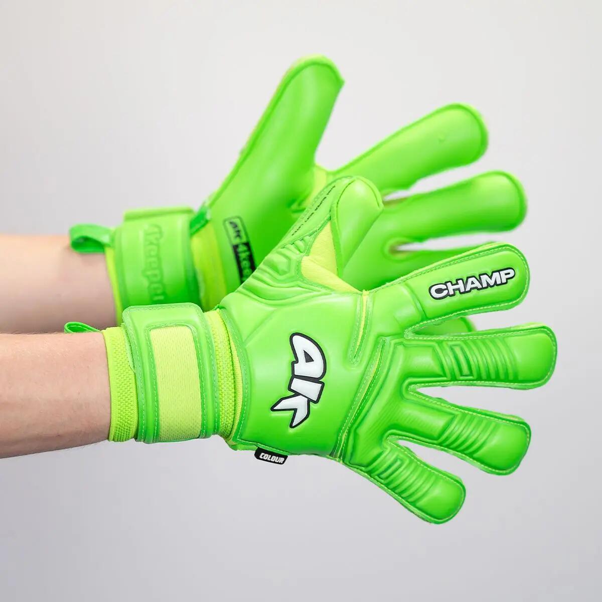 Rękawice bramkarskie dla dzieci 4keepers CHAMP GREEN VII RF junior 7/10