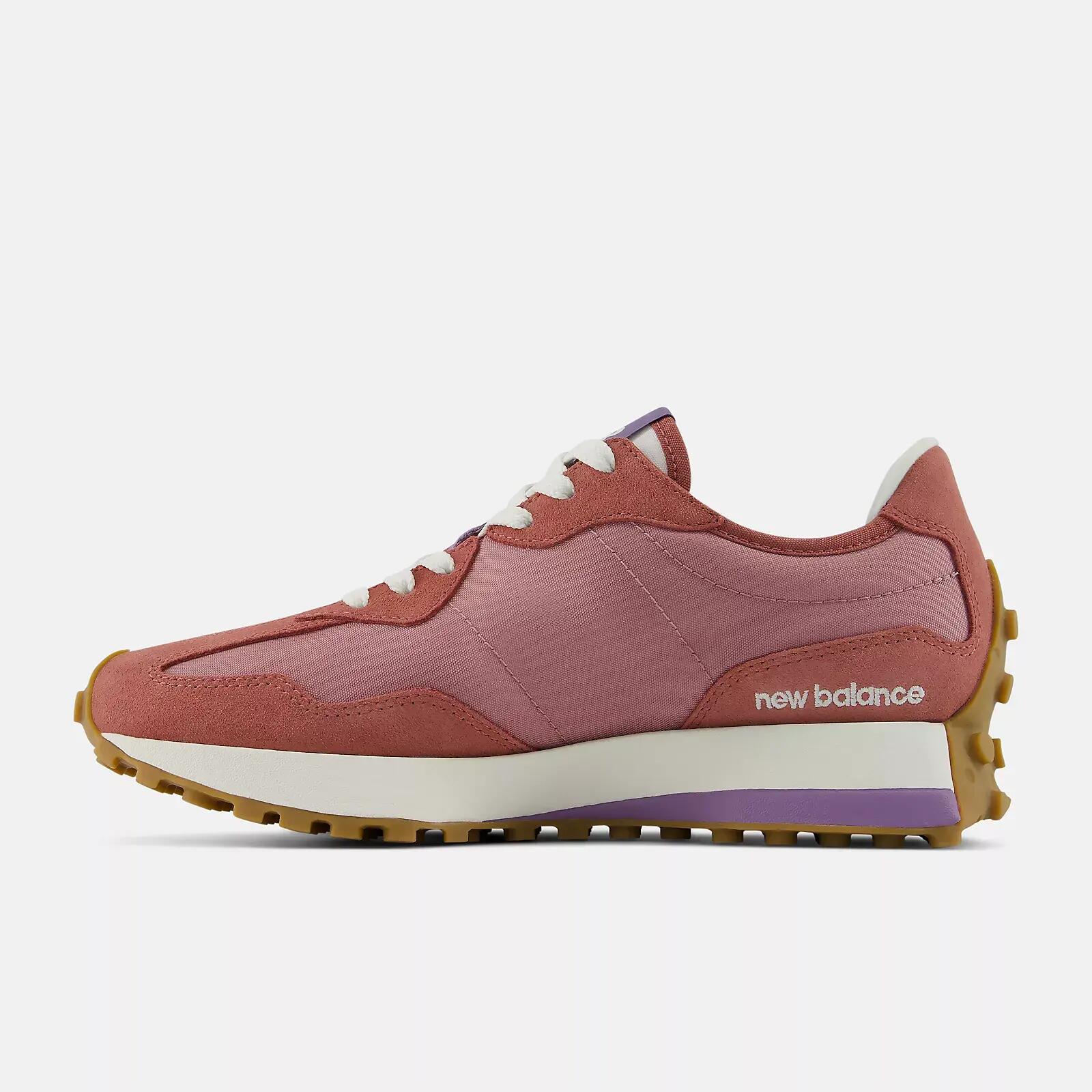 NEW BALANCE picture