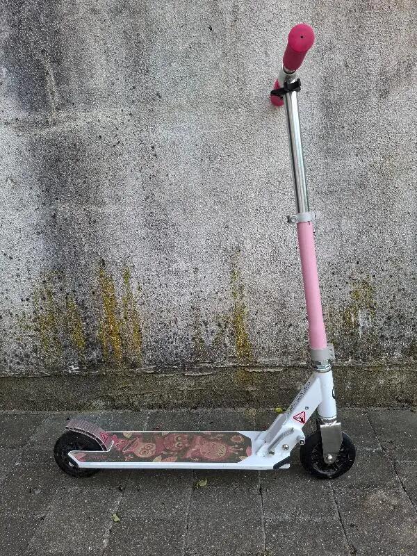 Entre Particuliers - Trottinette Oxelo enfant MID1 (de 6 à 9 ans) 2/4