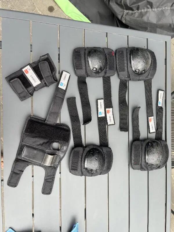 Entre Particuliers - Set de protections oxelo skate/patins/rollers 4/4