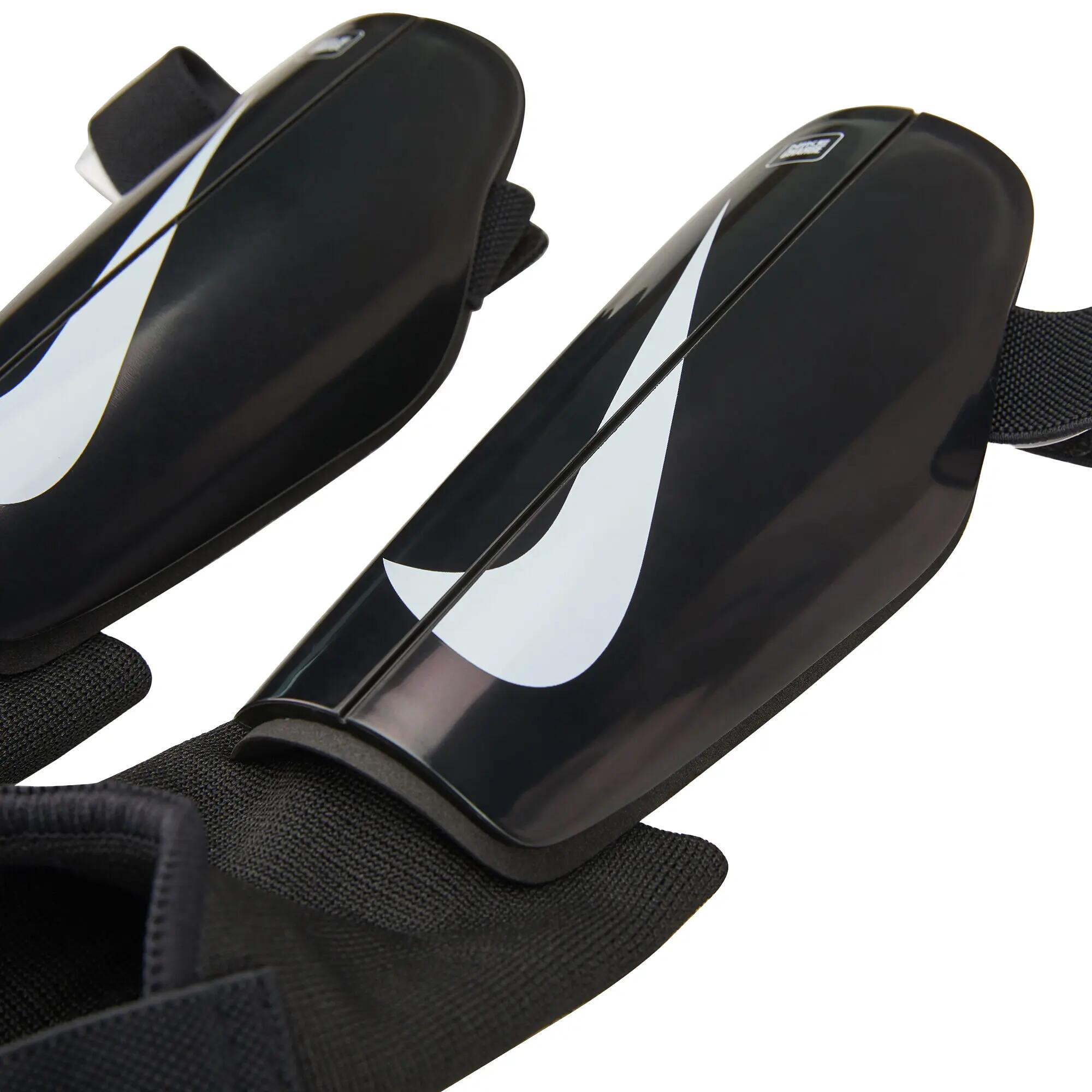 Protège-tibias Nike Charge pour enfants - protection robuste et stabilisation 3/3