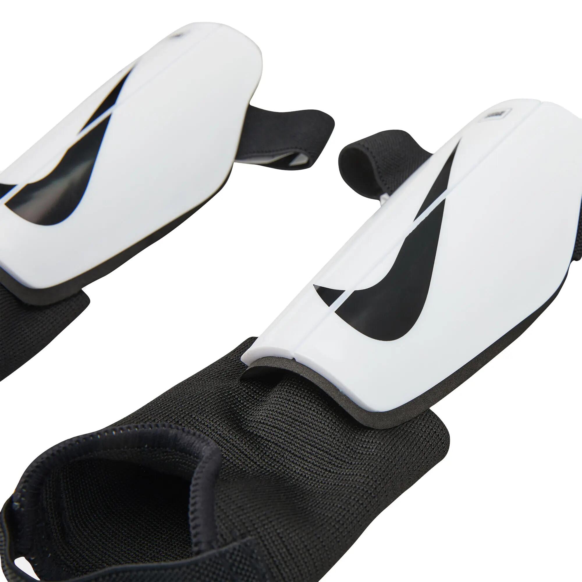 Parastinchi Nike Charge per bambini - protezione resistente e stabilizzazione 3/3