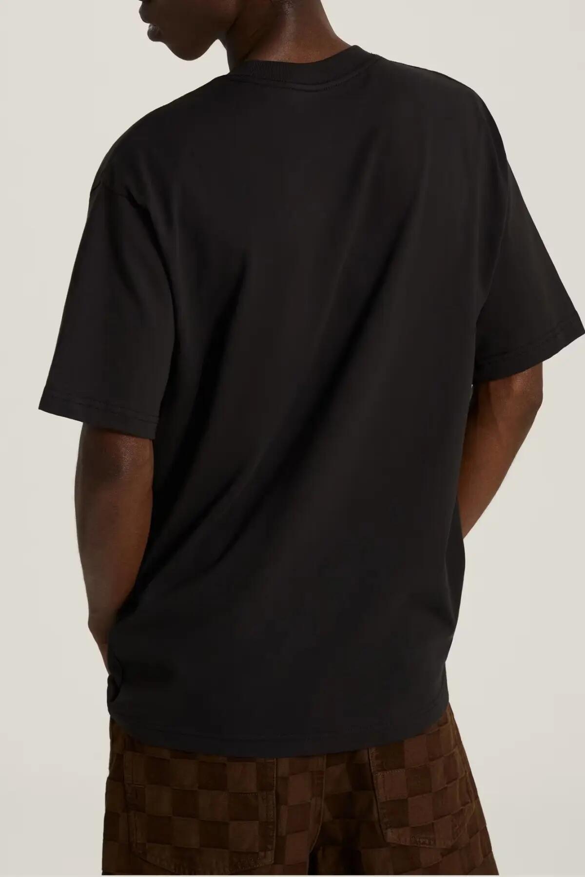 VN0010FFBLK1 LEFT CHEST II LOOSE SS 5/5
