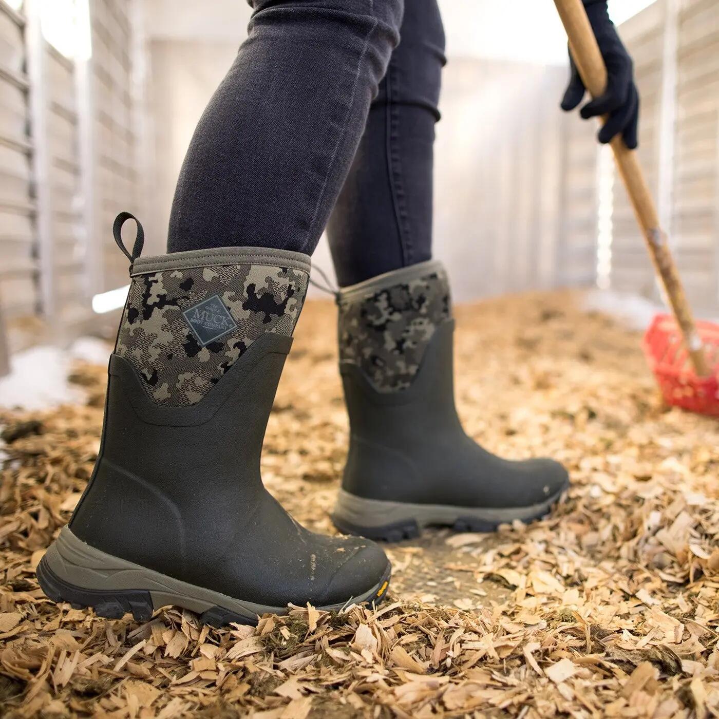 MUCK BOOTS picture