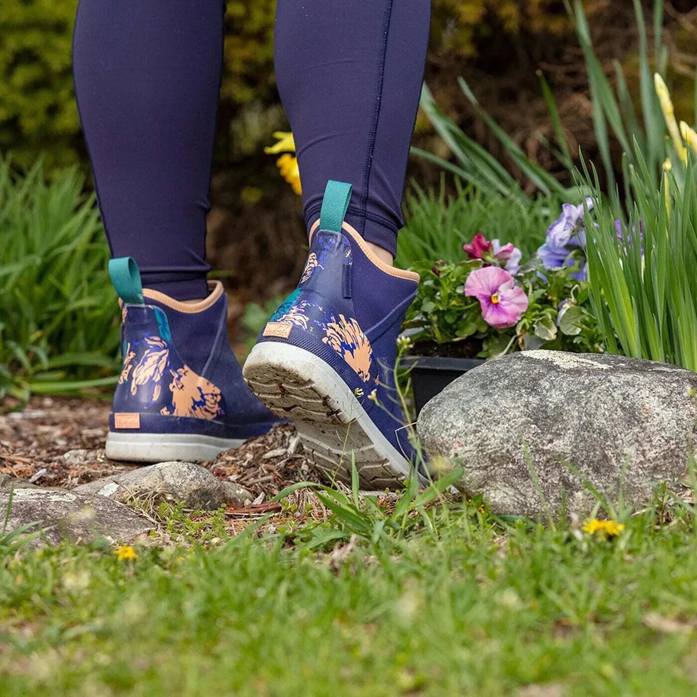 MUCK BOOTS picture