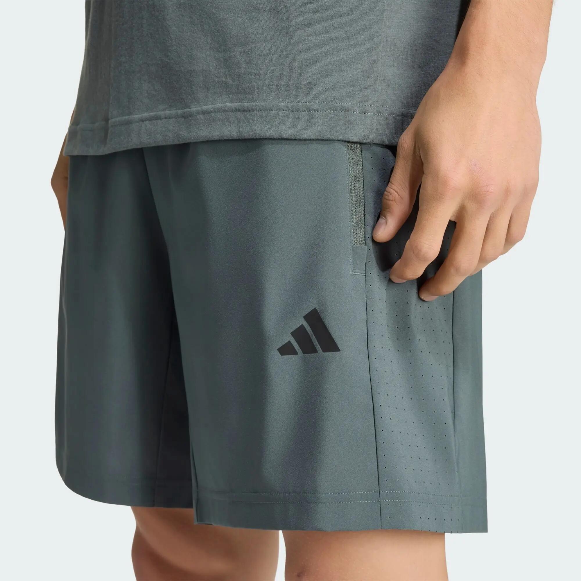 PANTALÓN CORTO TÉCNICO DE ENTRENAMIENTO ESSENTIALS BASE 3/4