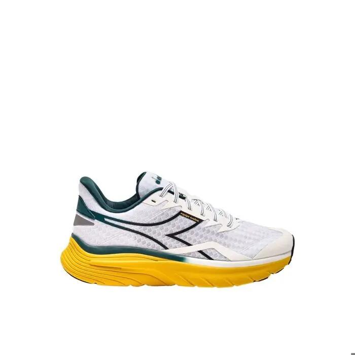 DIADORA picture