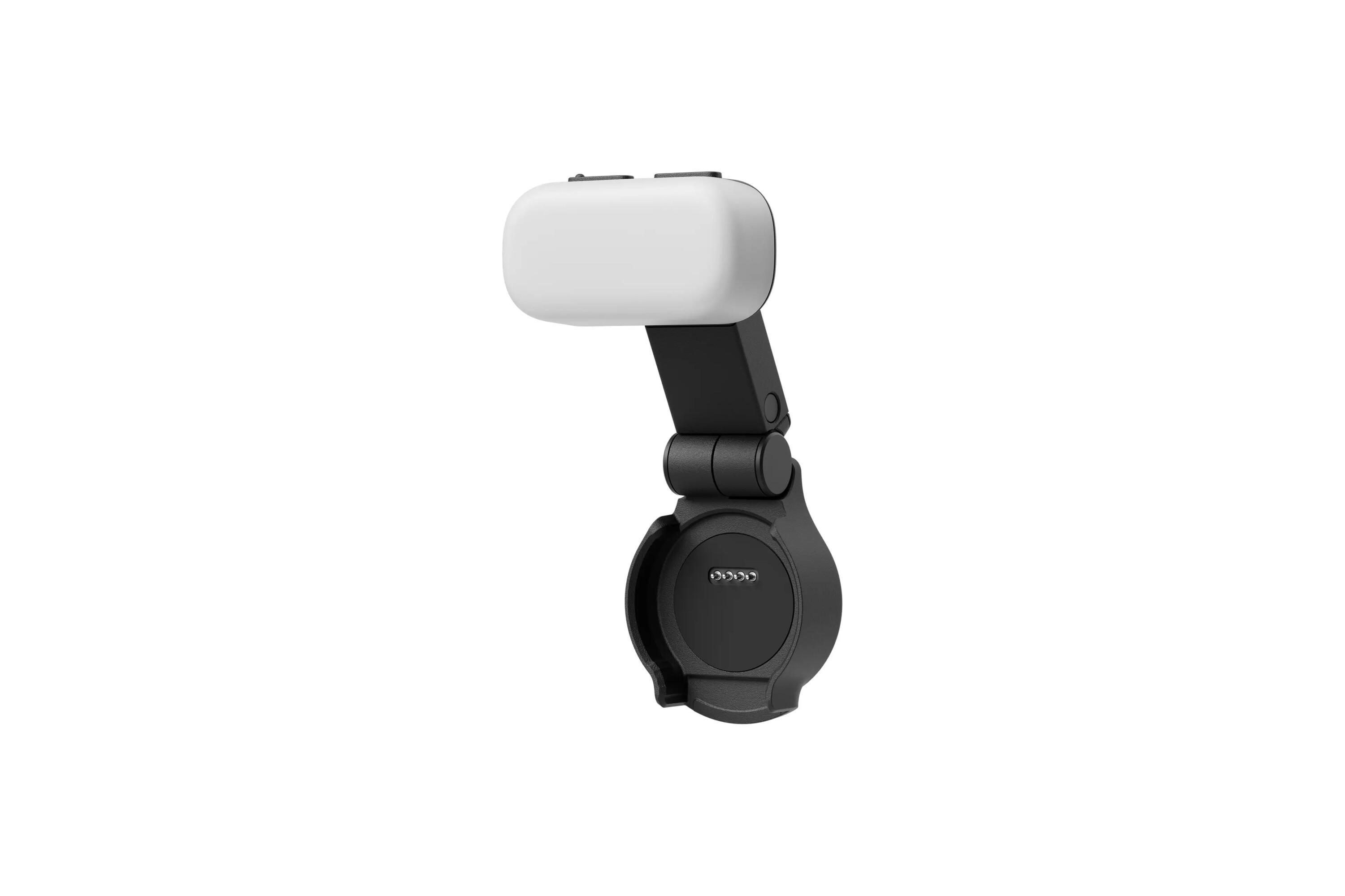 DJI Osmo Pocket 4 Fill Light for Enhanced Low-Light Content 1/5