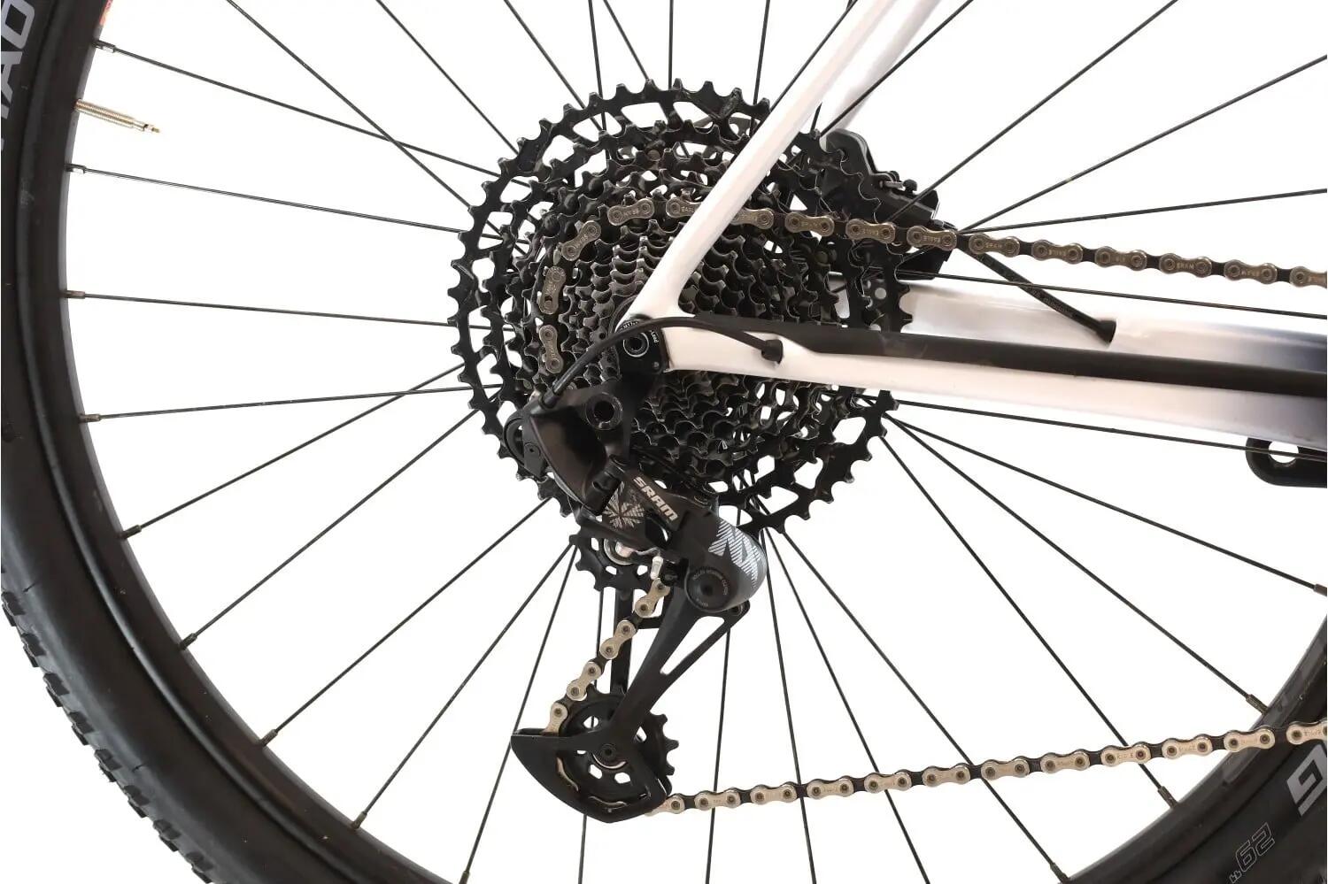 MTB ricondizionata ·  F-Si · Ottimo stato 3/8
