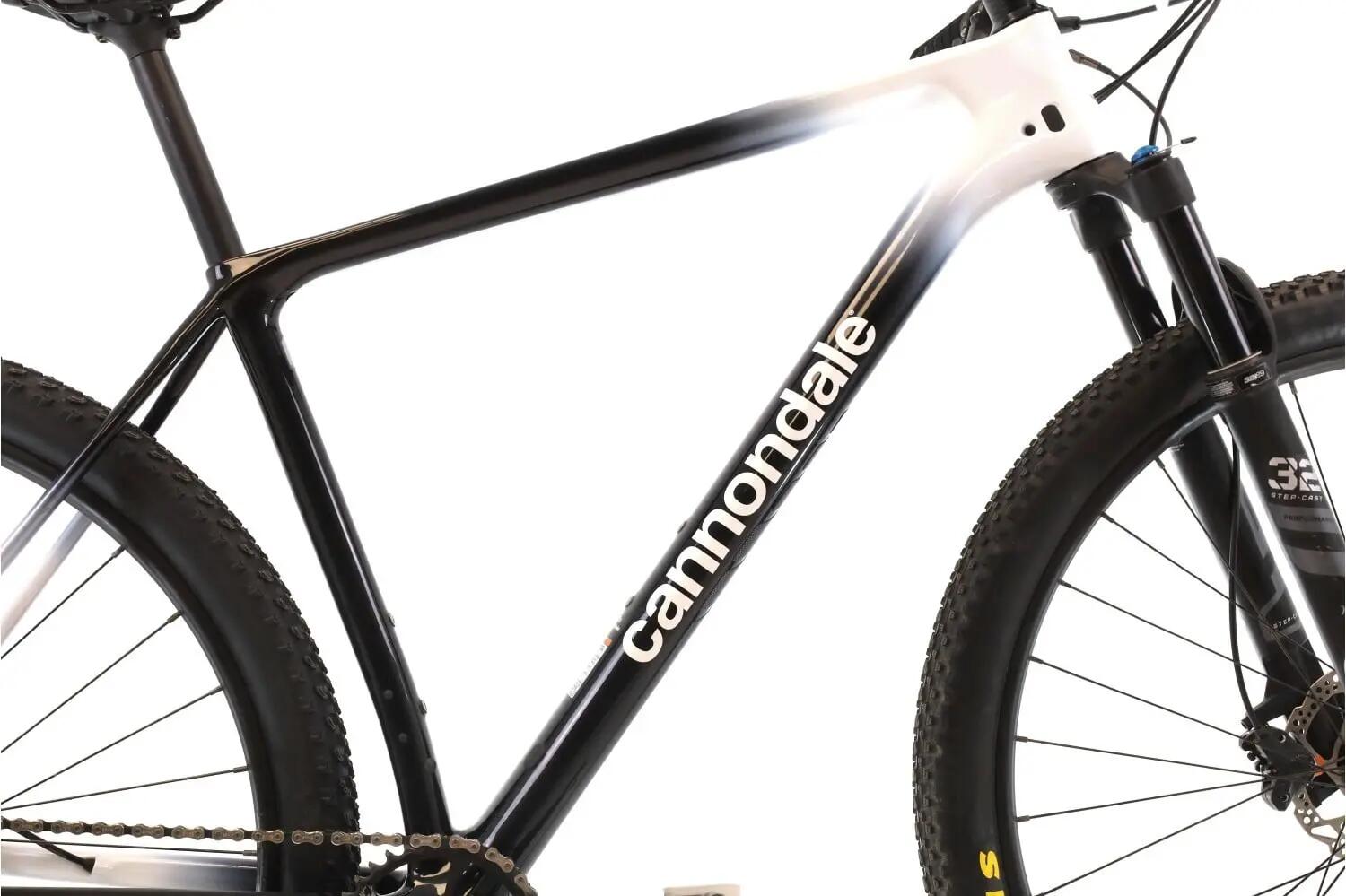 MTB ricondizionata ·  F-Si · Ottimo stato 2/8
