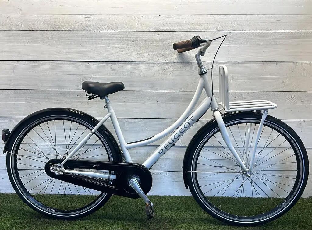 PEUGEOT picture