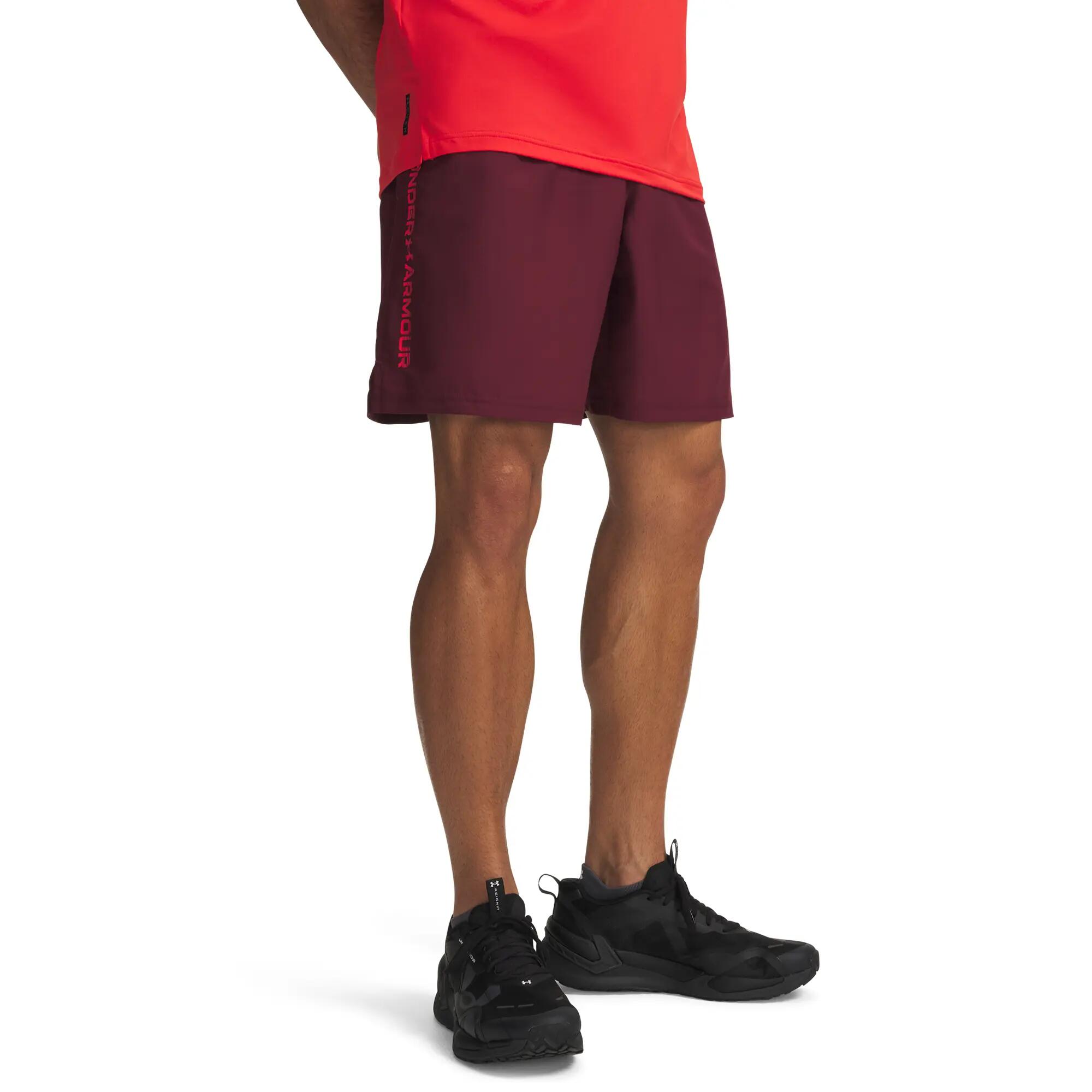 UNDER ARMOUR picture