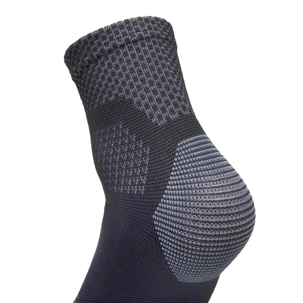 Opaska stabilizująca na kostkę adidas - Essential Ankle Support 5/7