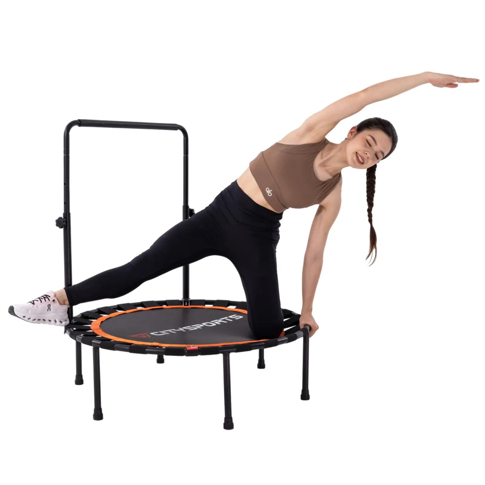Składana, cicha i stabilna – trampolina fitness, która nie zawadza 8/9