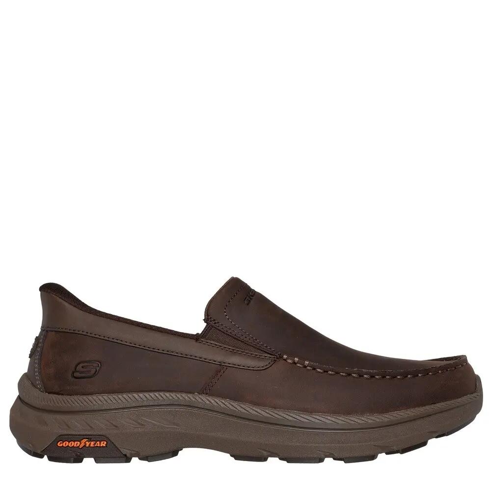 SKECHERS picture