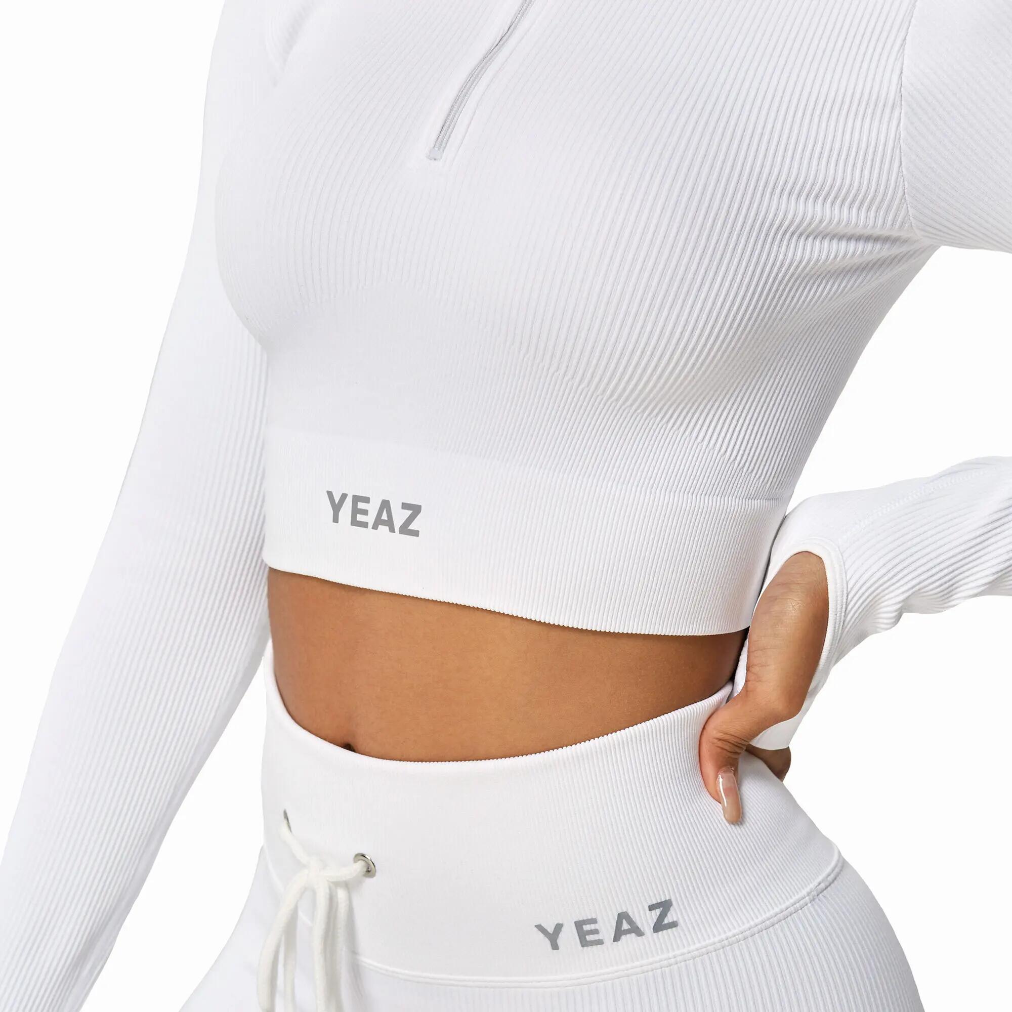 YEAZ Top RUNWAY 6/7