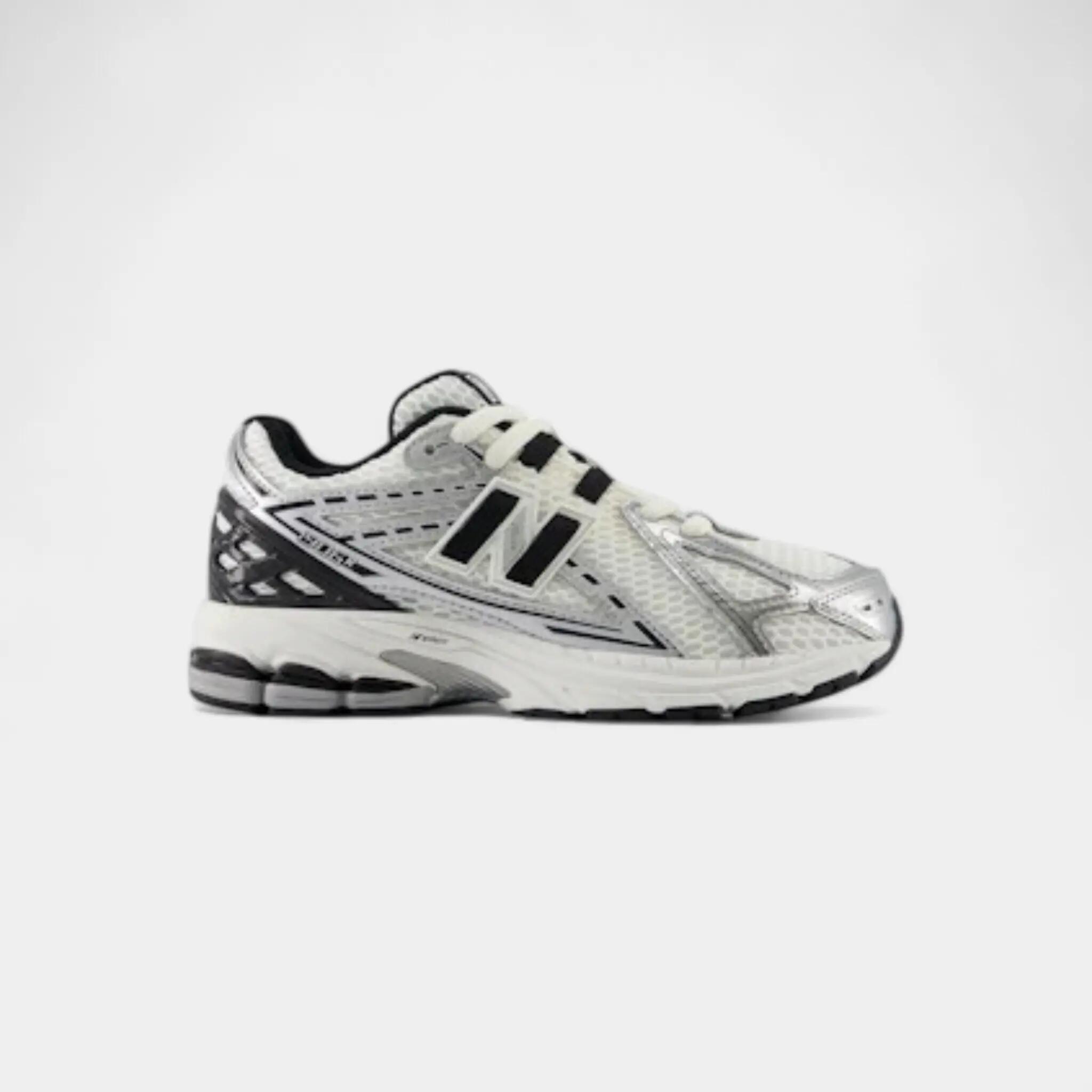 NEW BALANCE picture