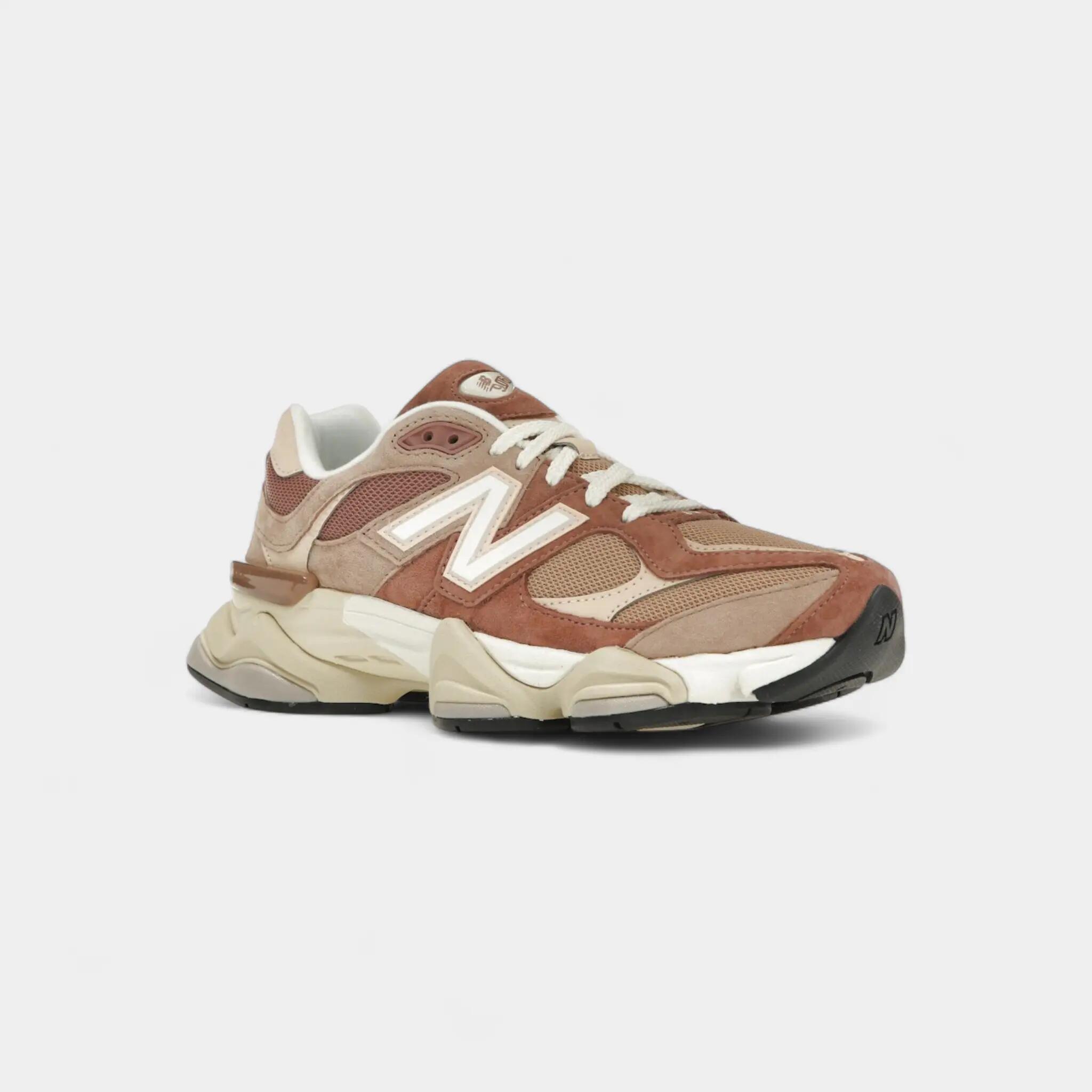 New Balance 9060 Sparrow Flat Taupe 2/5