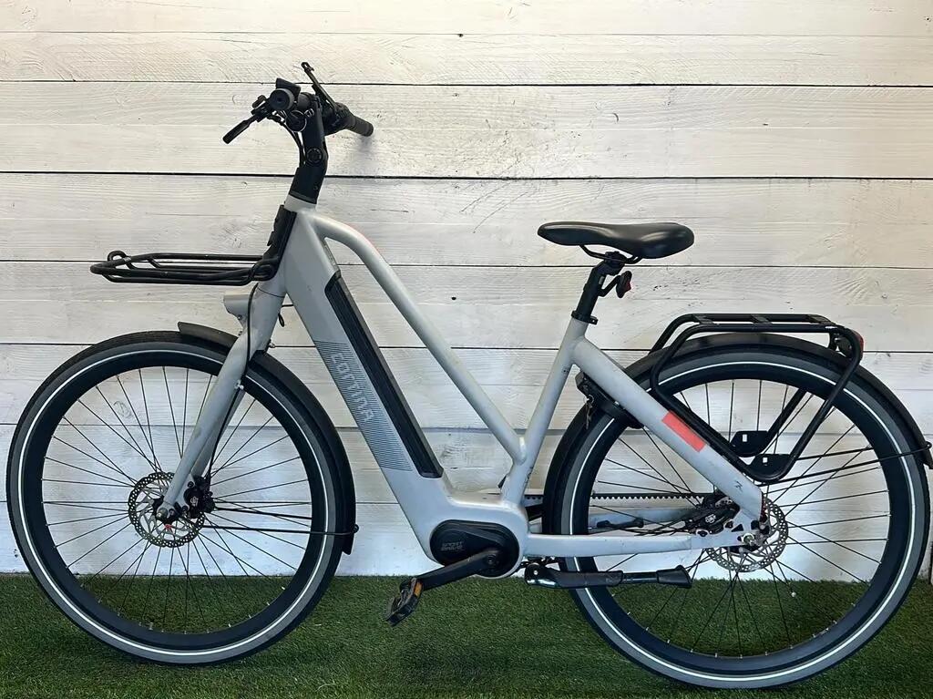 Bicicletta usata Cortina E-Blau 4/4