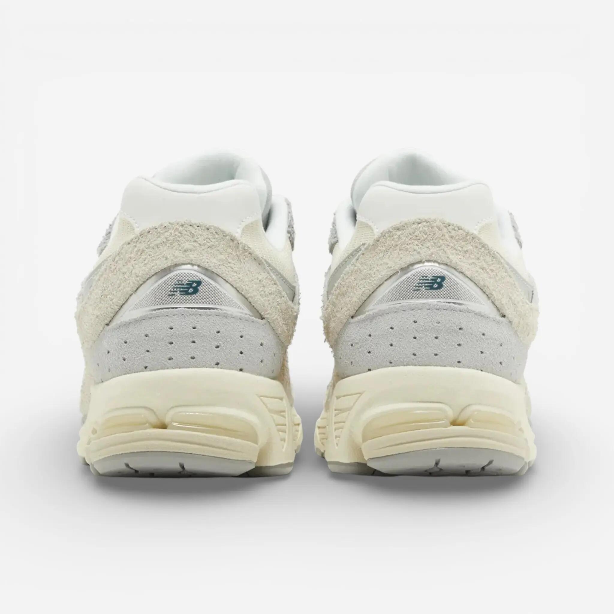 New Balance 2002R Linen 3/3