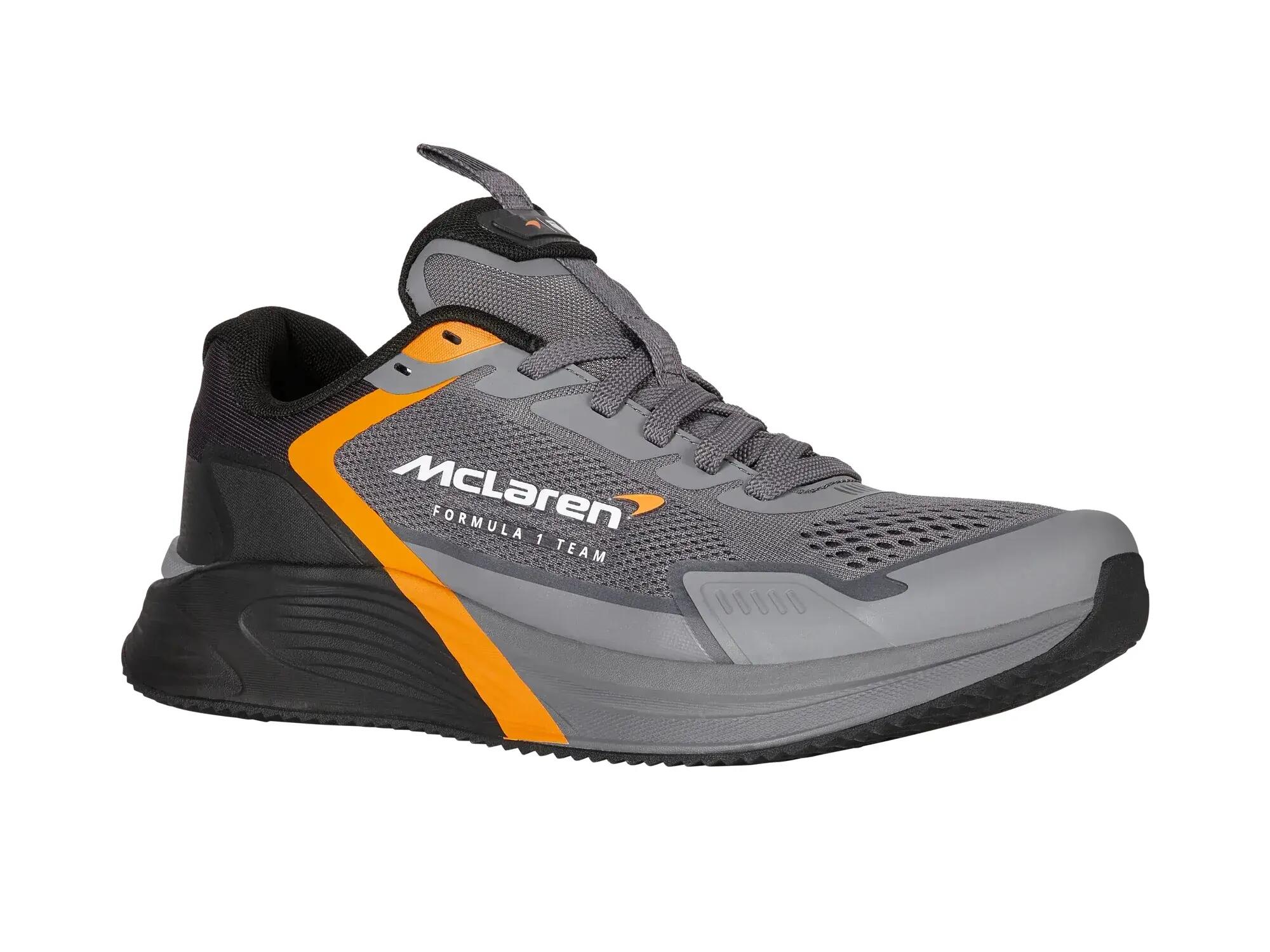 K-SWISS heren hardloopschoenen, grijs-zwart met papaya-accenten 6/7