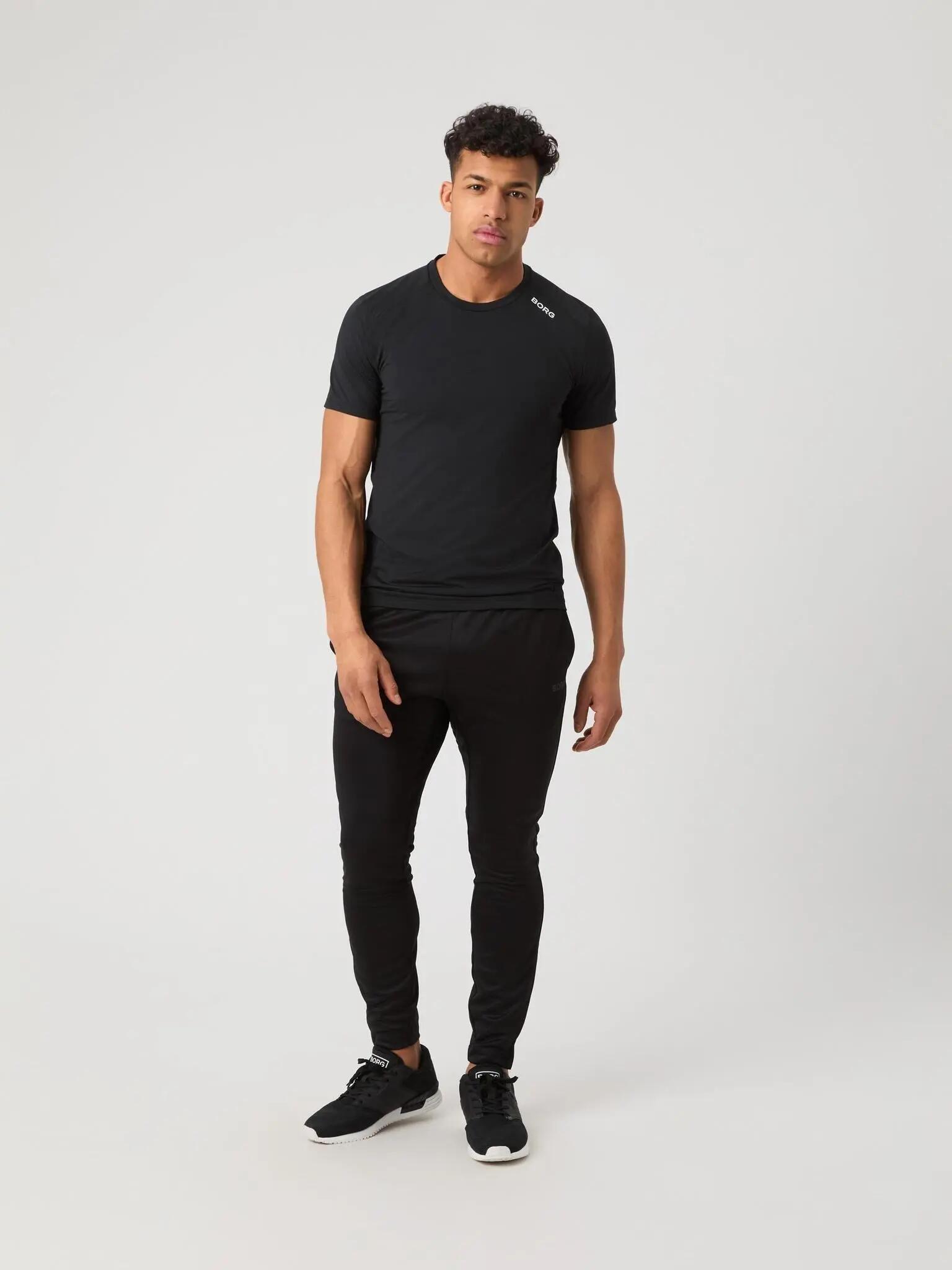 bjorn_borg BORG ESSENTIAL ACTIVE PANTS in poliestere riciclato – BLACK BEAUTY 3/4