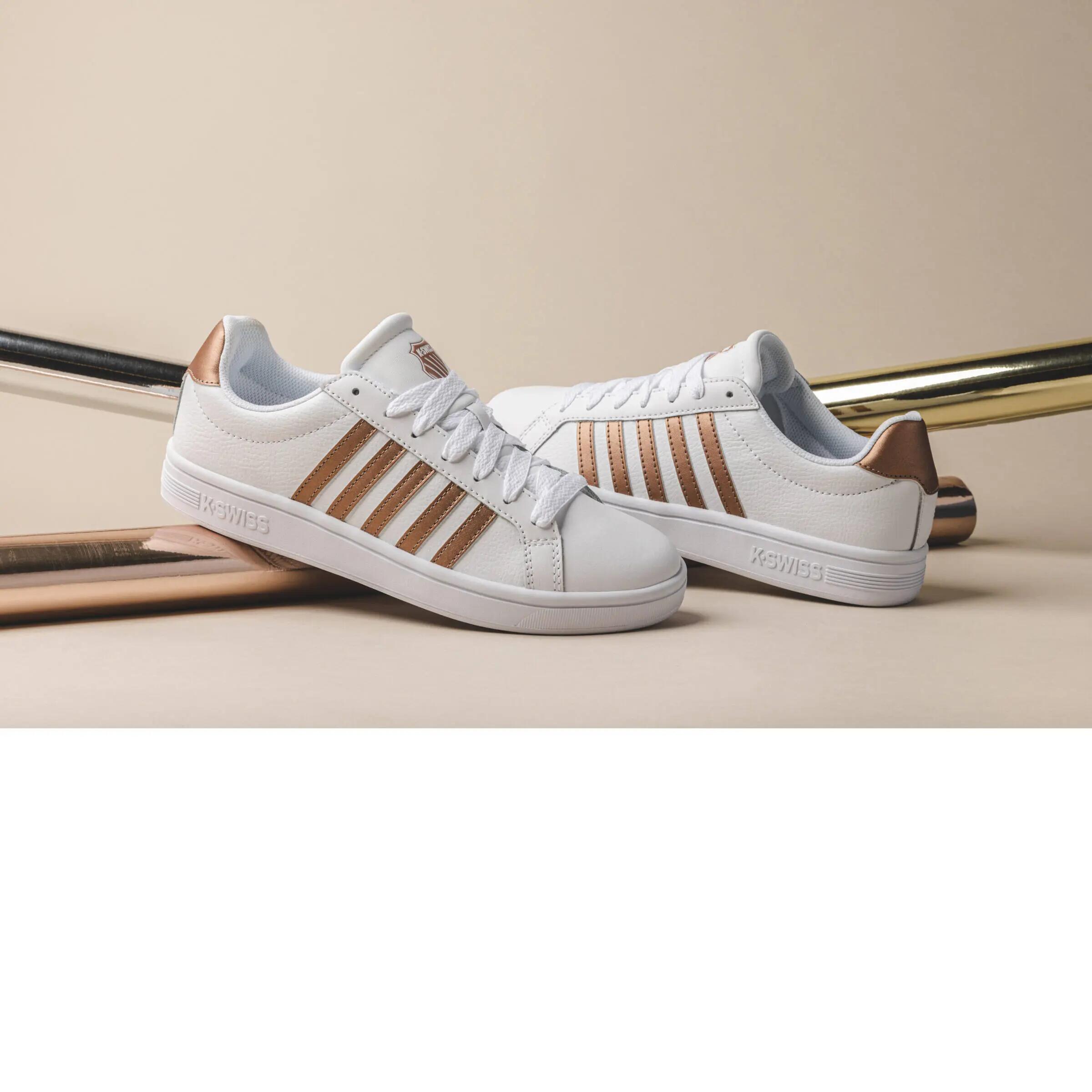 Chaussures K-SWISS Court Tiebreak Low femme, blanc, aspect cuir, lacets 8/15