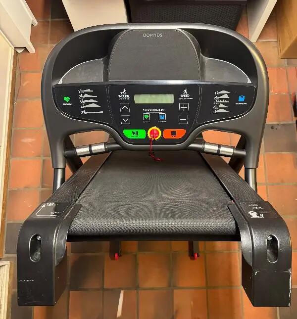 Entre Particuliers - Tapis de course T520B - en bon état 4/6