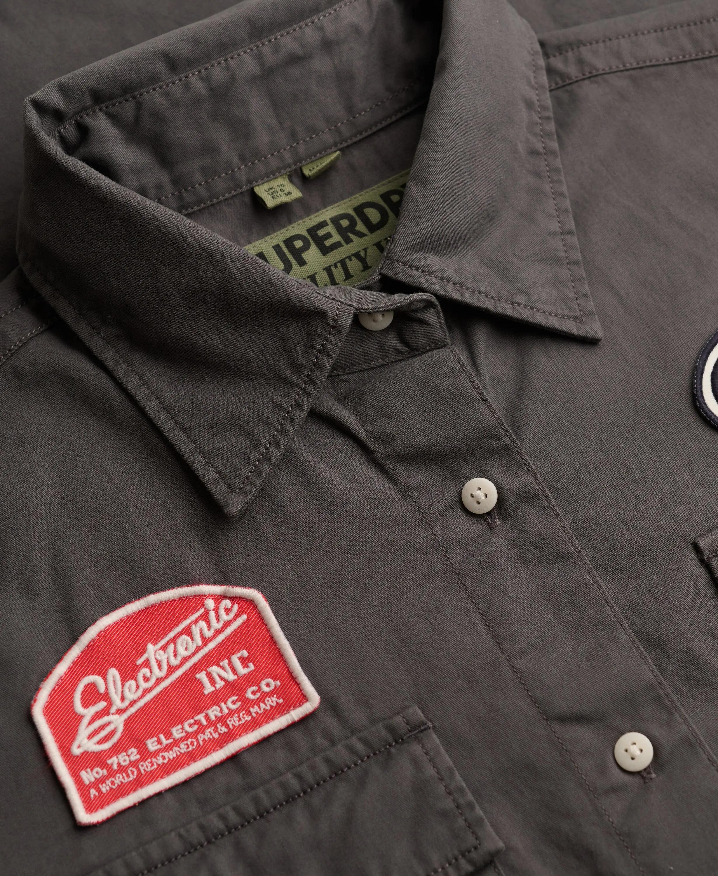 superdry Kurzarm-Scout-Hemd aus Bio-Baumwolle – Gunmetal 6/7