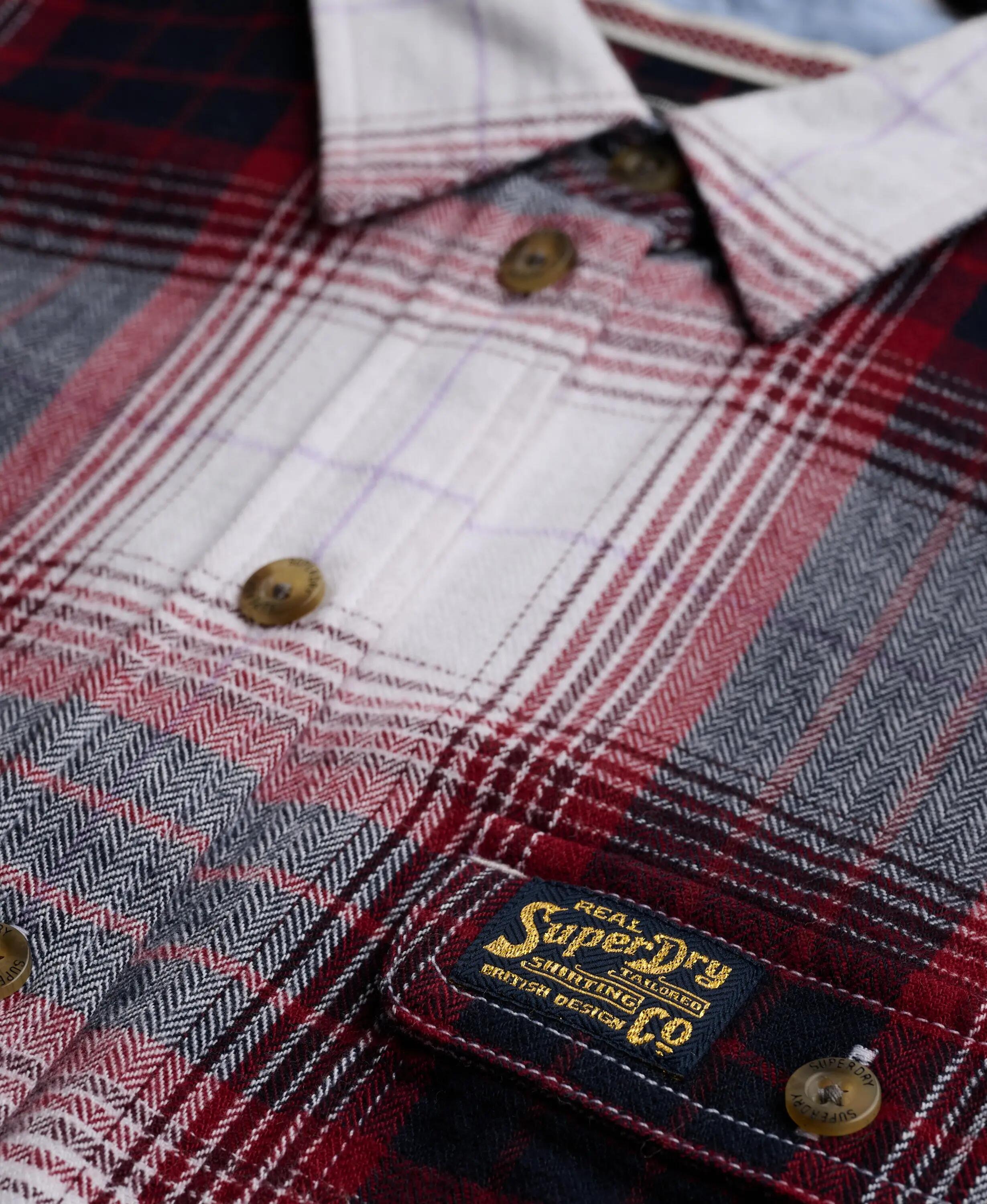 superdry Camisa de flanela Lumberjack às riscas – corte relaxed – Red/Ivory 6/7