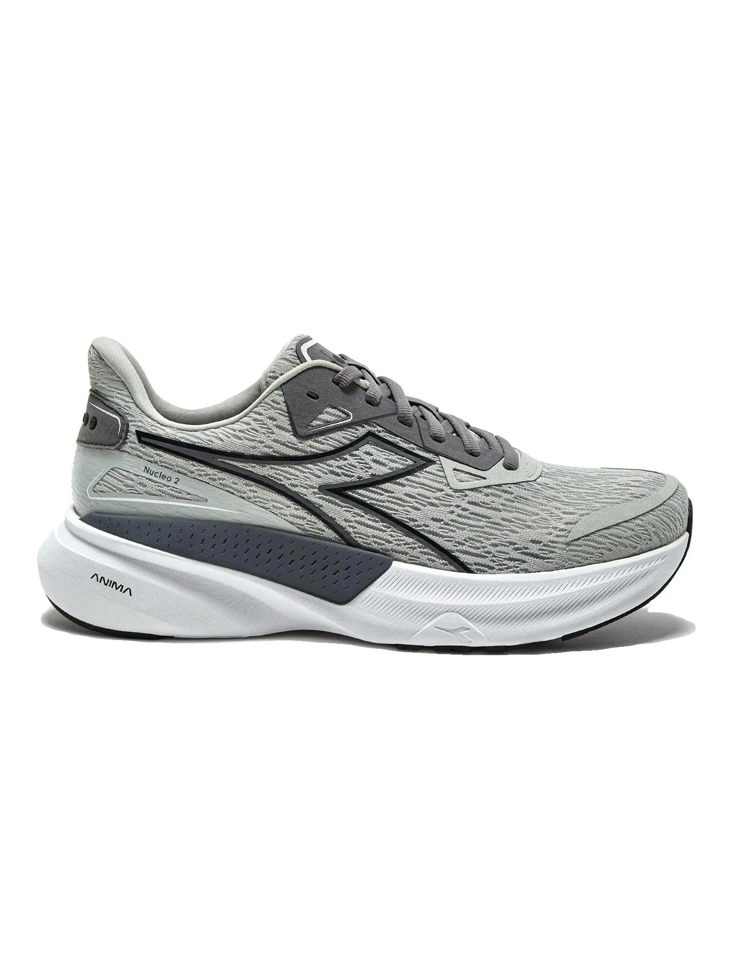 DIADORA picture