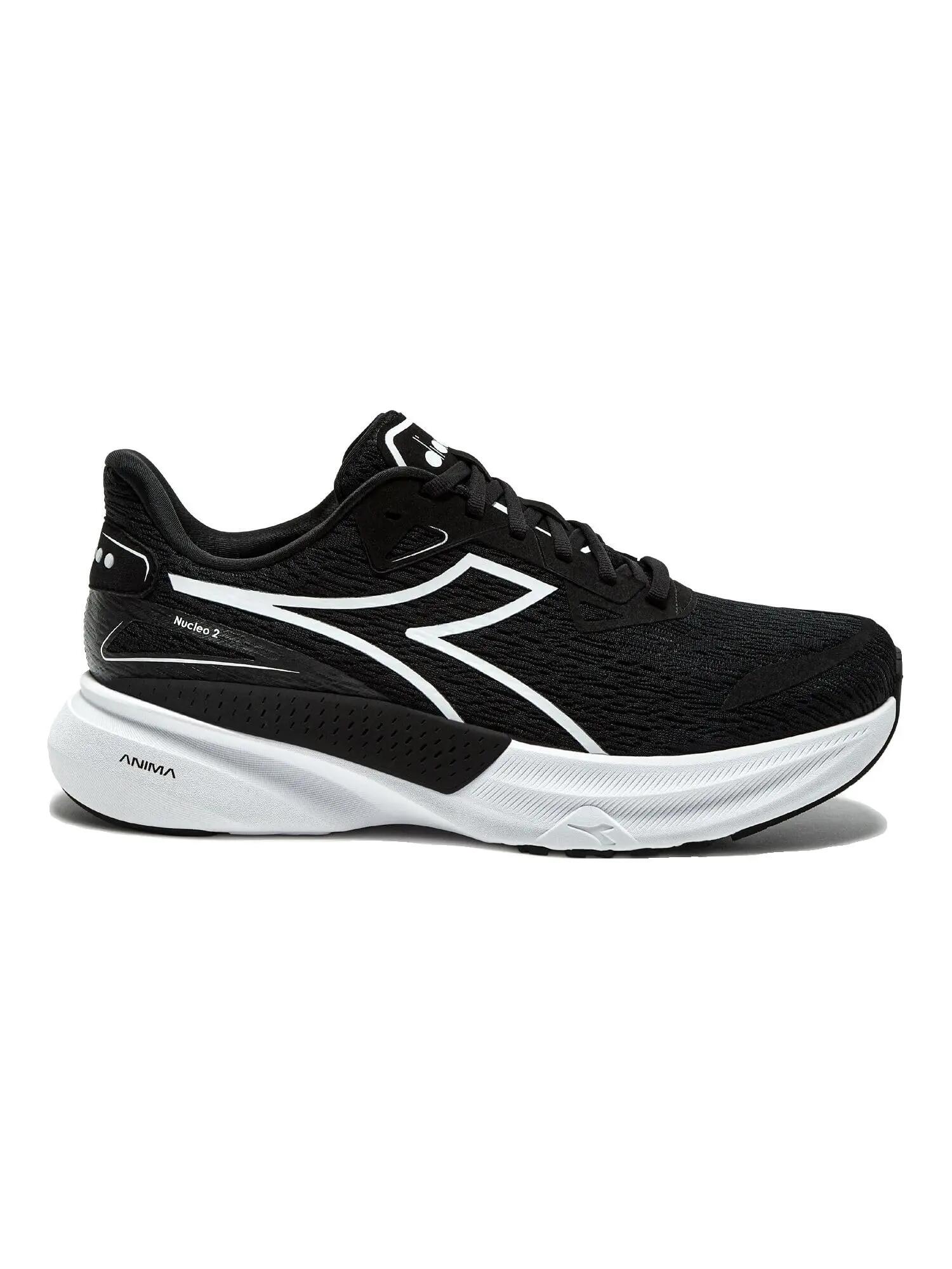 DIADORA picture
