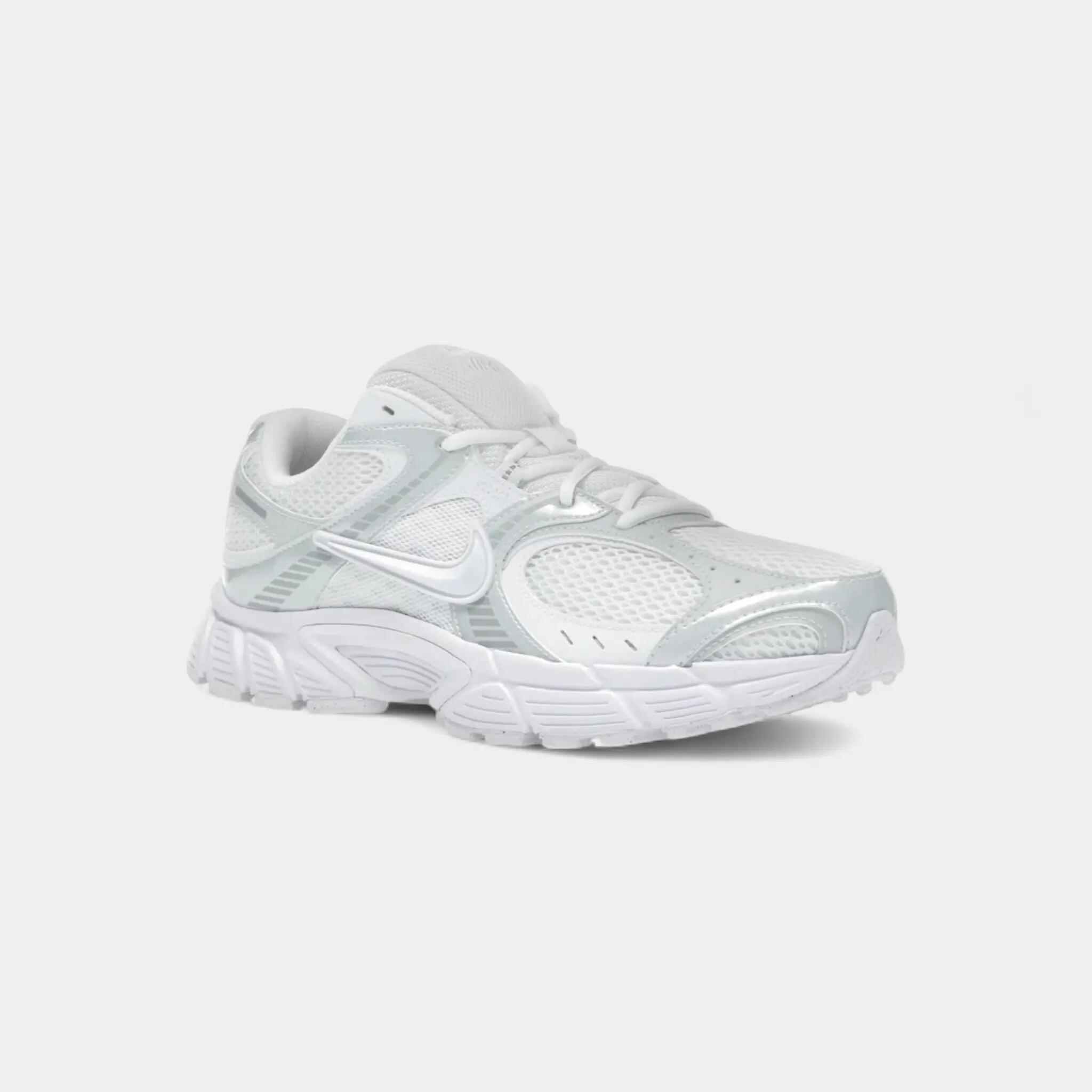Nike V5 RNR White Black Metallic Silver (Women's) 2/5