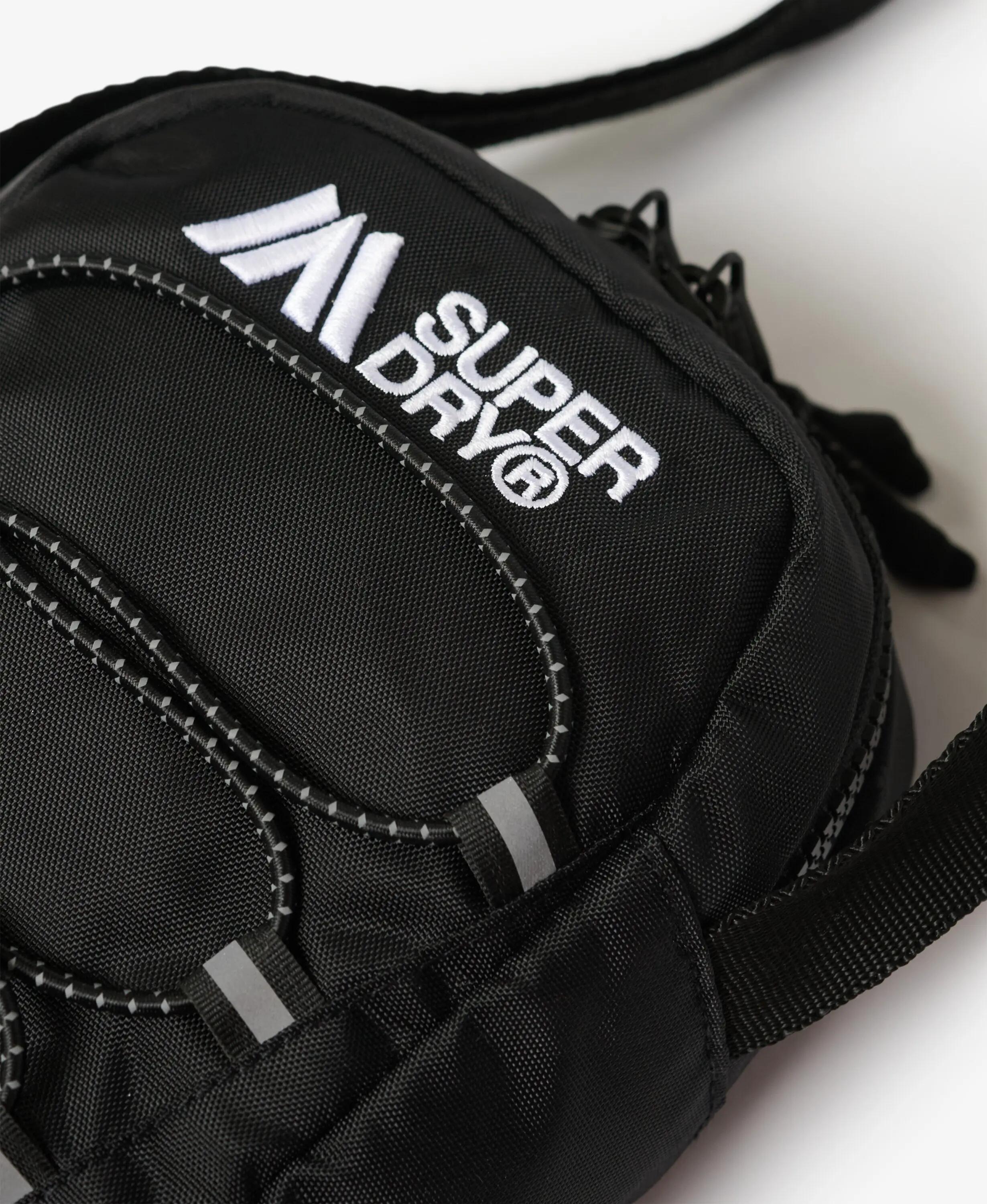 superdry Borsa a Tracolla Outdoor - Piccola e resistente – Black 2/3