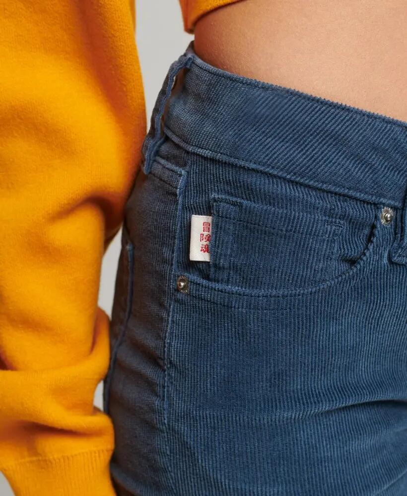 superdry Jeans flare in velluto a coste vita media slim – INK 3/4