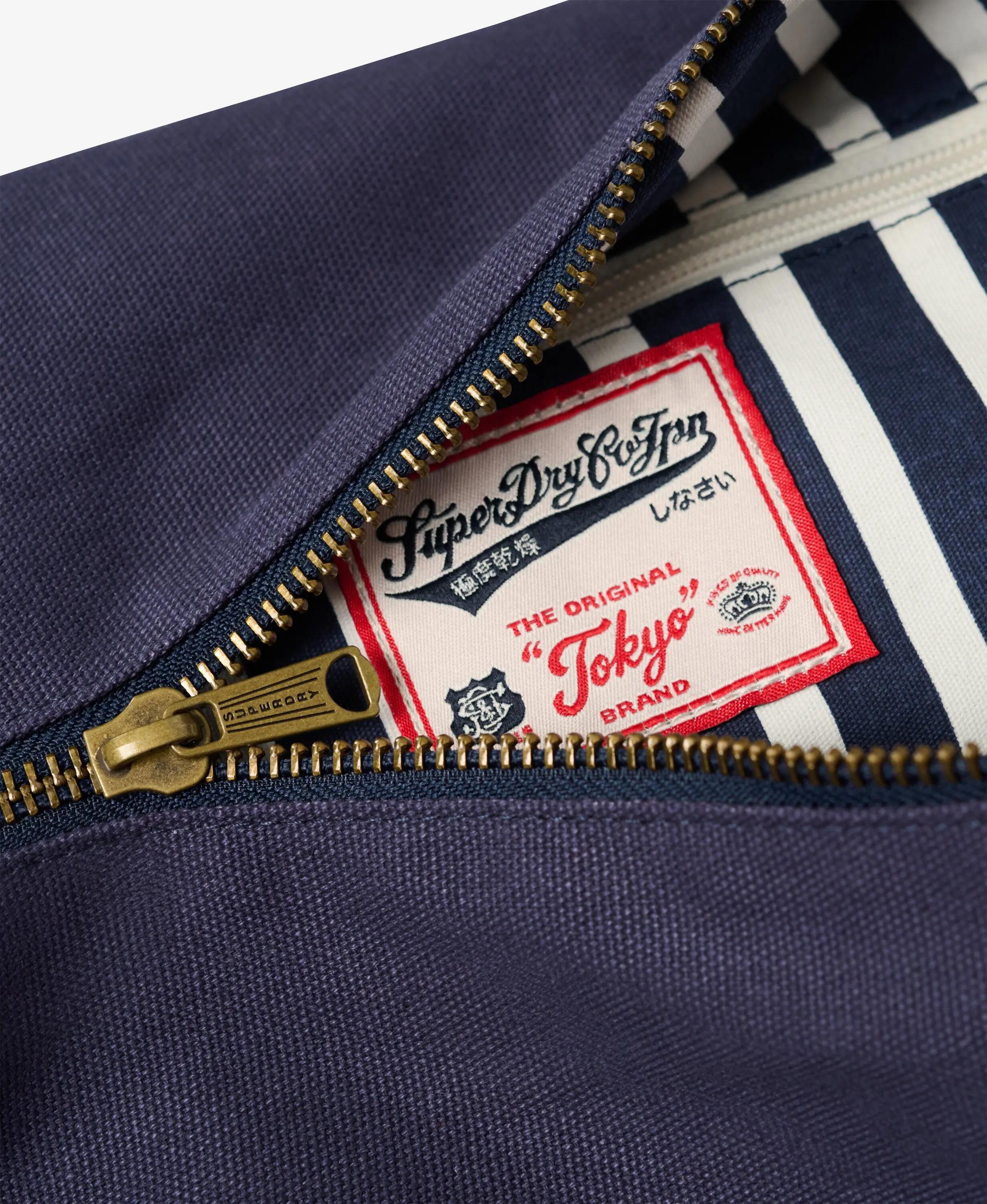 superdry Borsa Weekender Athletic Essentials in tela - CLASSIC NAVY 5/6