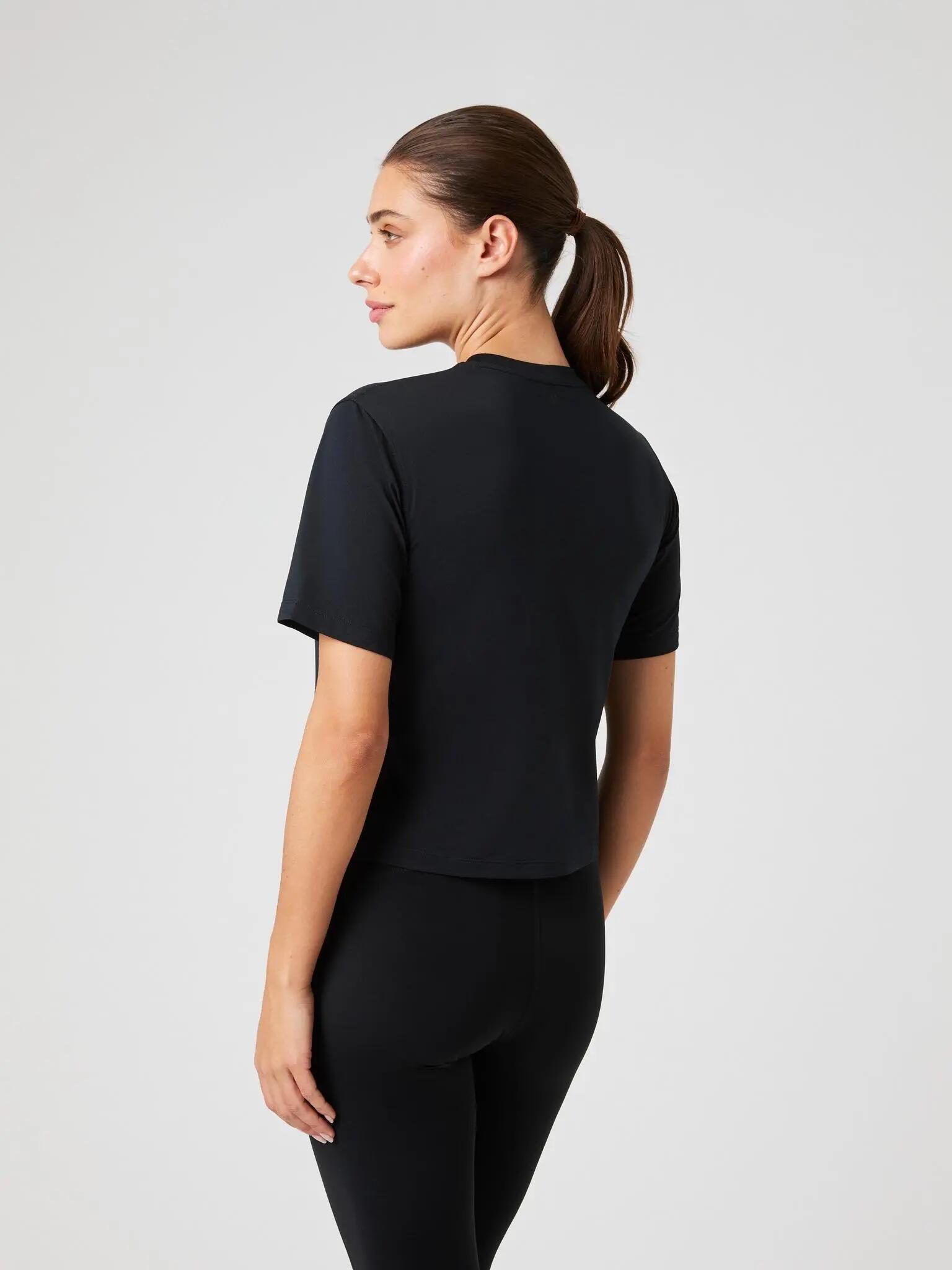 bjorn_borg Cropped T-shirt van gerecycled polyester – BLACK BEAUTY 2/5