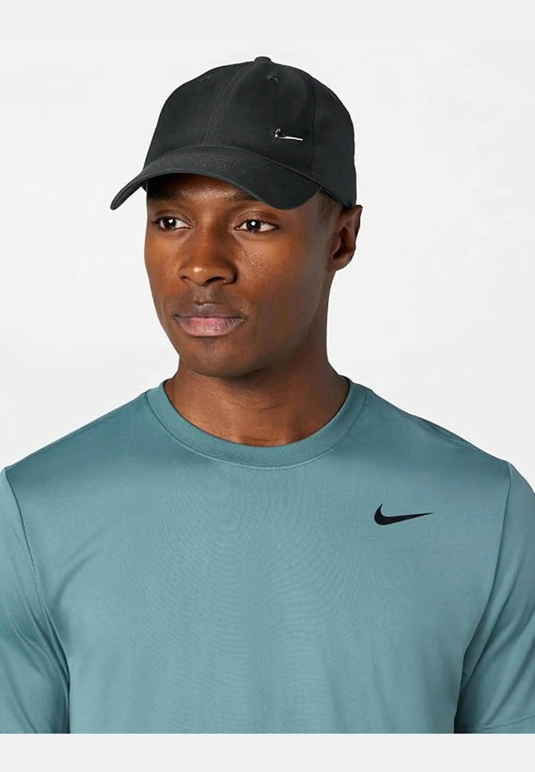 Deckel Nike Club Unstructured Metal Swoosh, Schwarz, Unisex 4/5