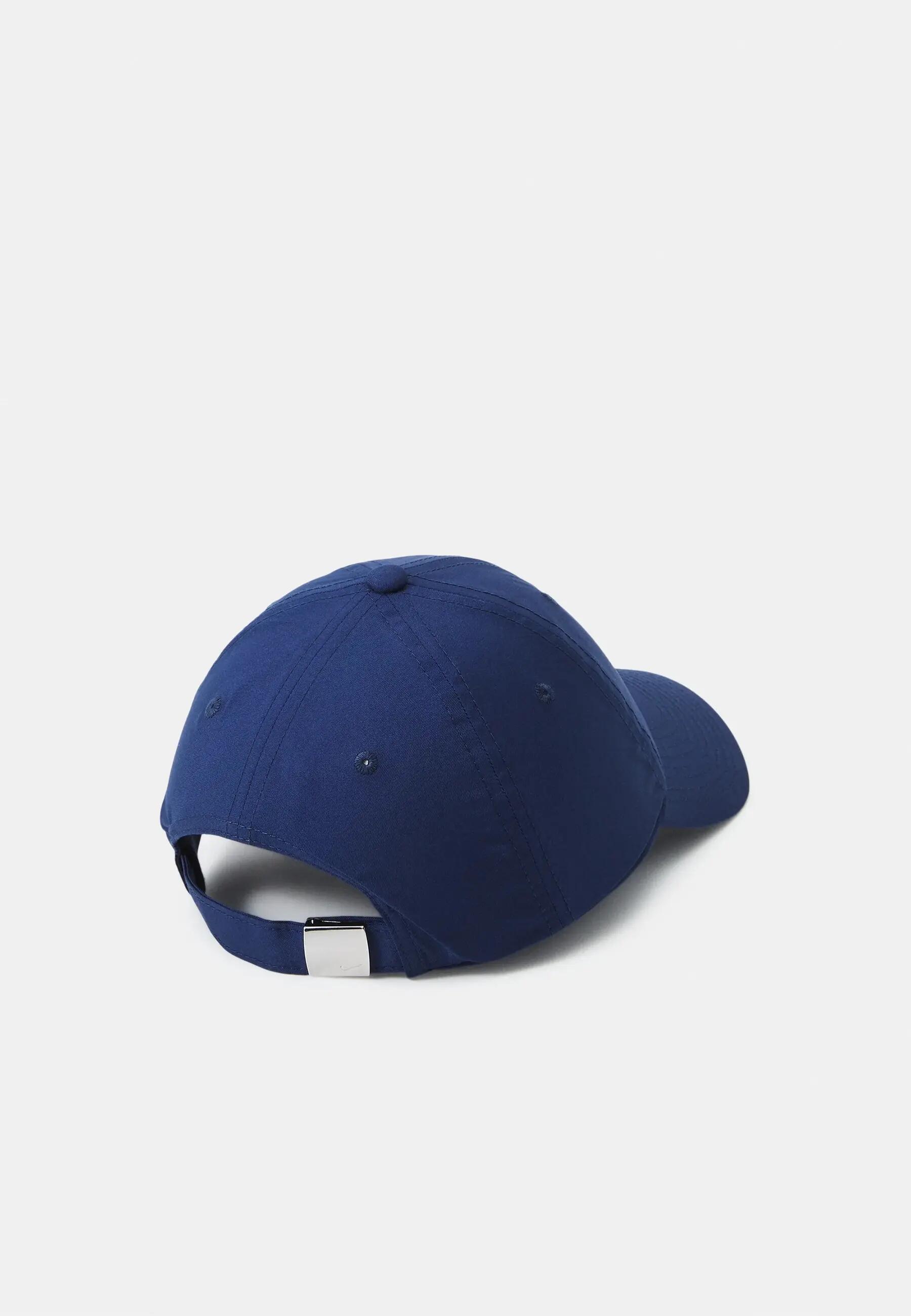 Czapka Nike Dri-FIT Club Unstructured Metal Swoosh Cap, Dla obu płci 3/5