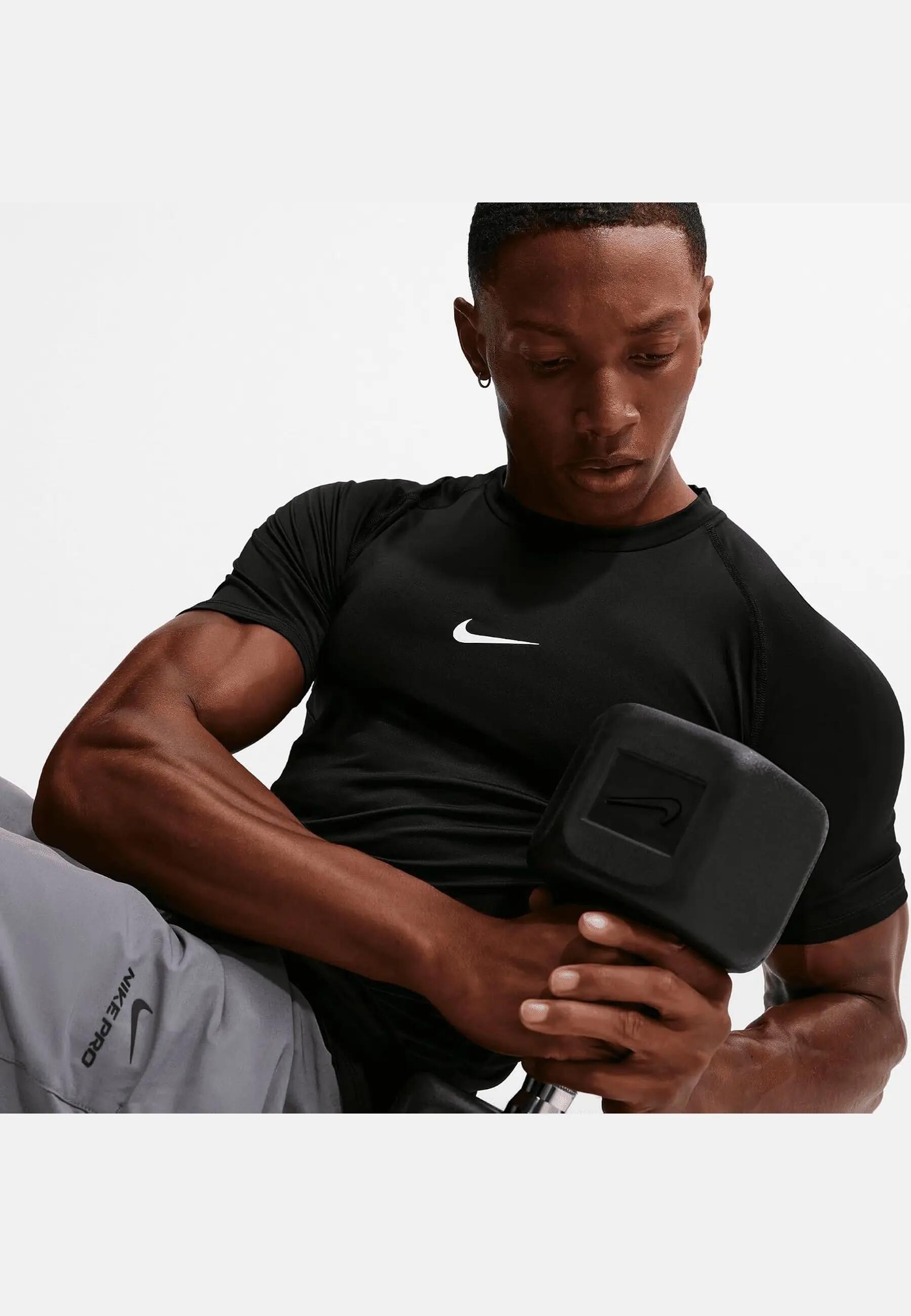 Hemden universeel voor heren Nike Tight Ss 6/6