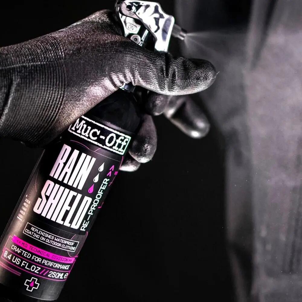 Impregnat wodoodporny do tkanin, kurtek, odzieży Rain Shield 250 ml MUC-OFF 2/4