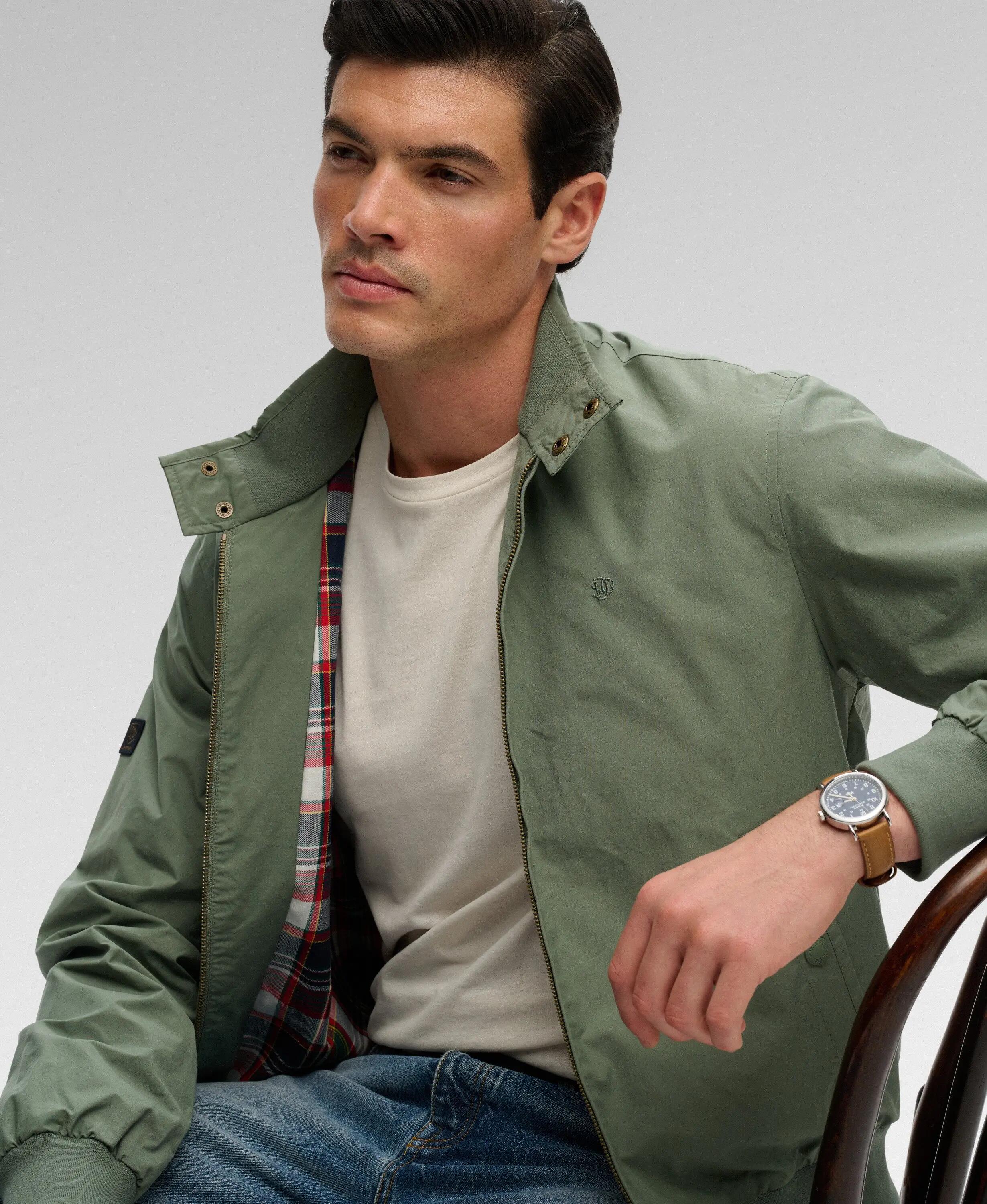 SUPERDRY picture