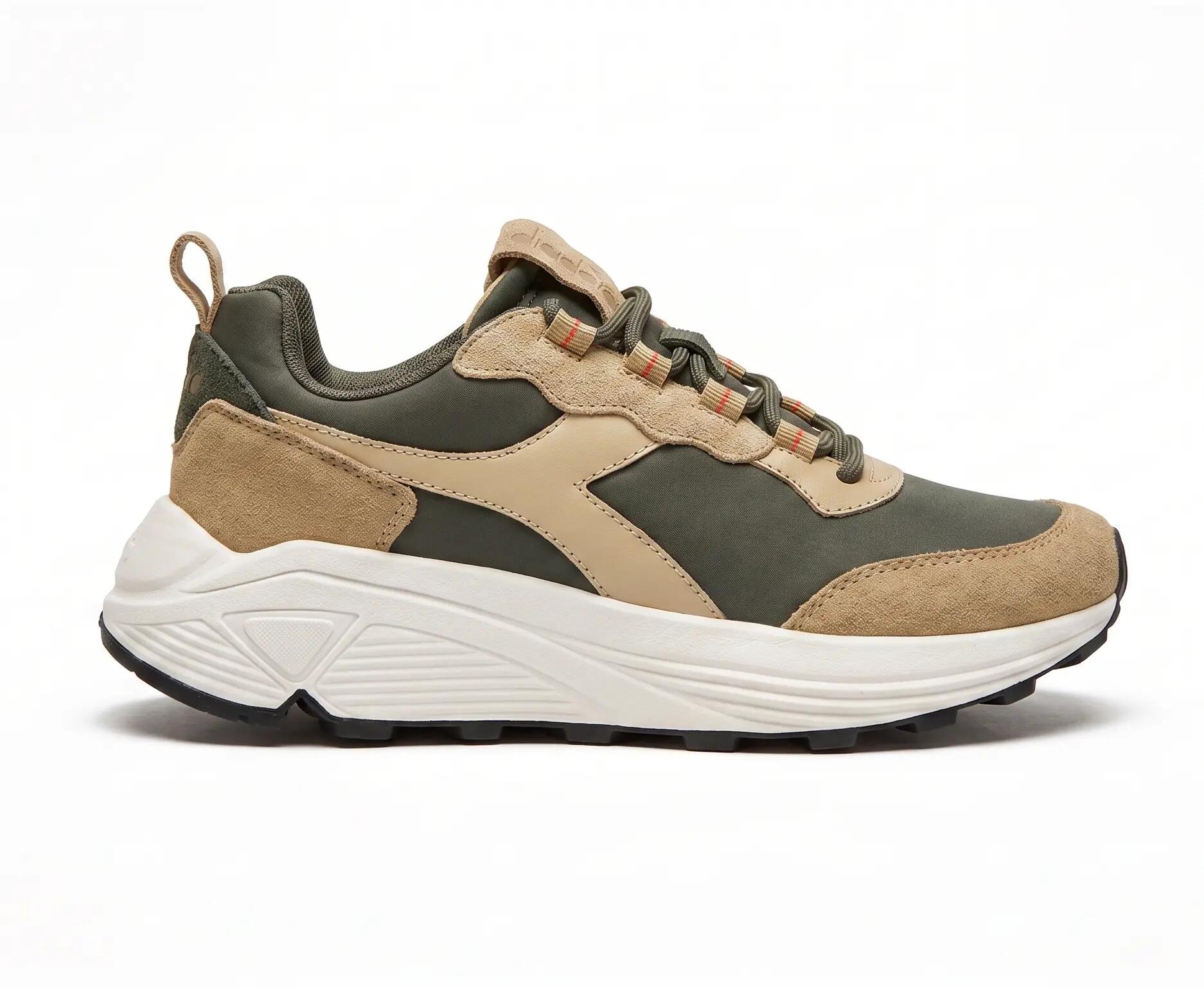 DIADORA picture