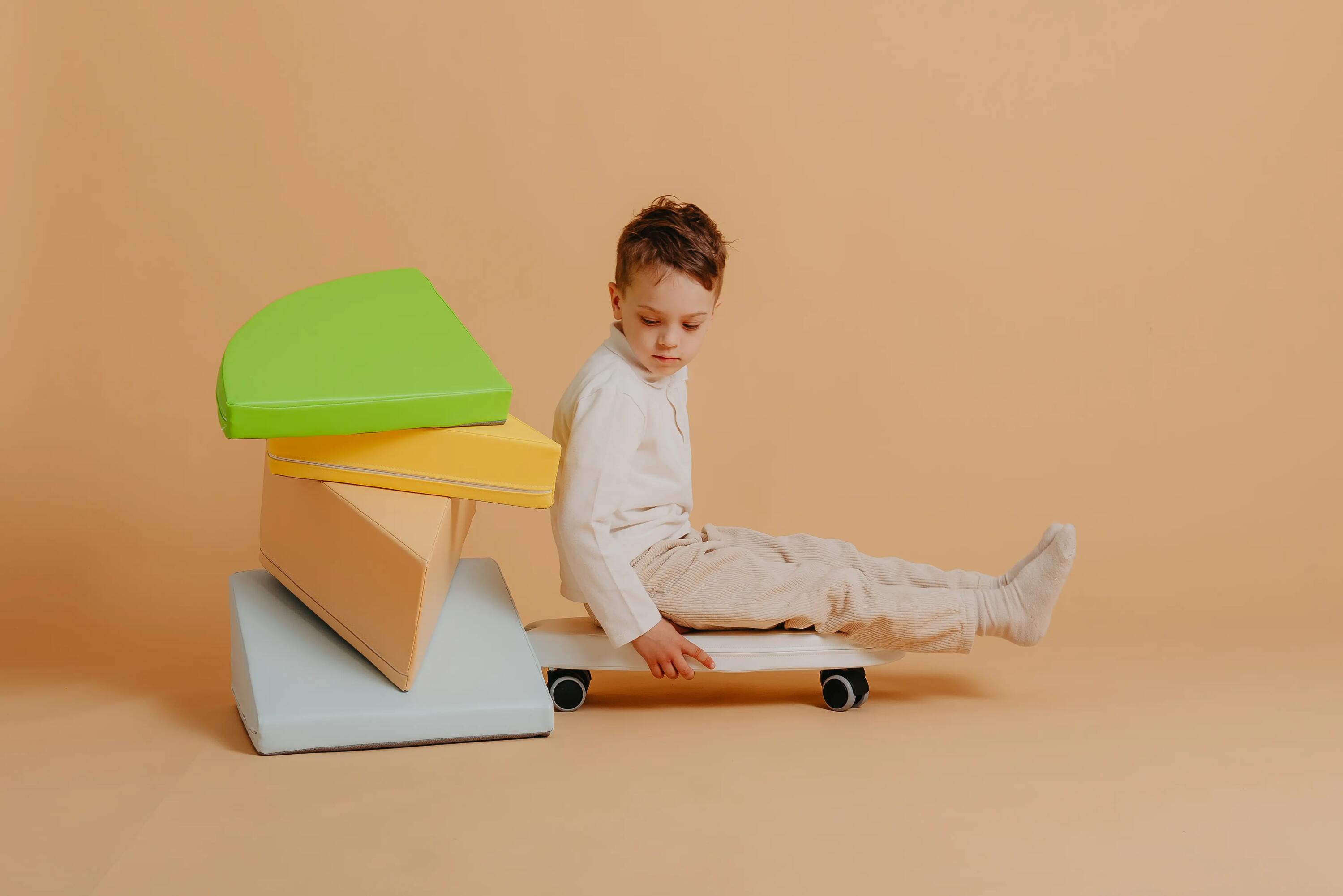 Kit de blocs d’escalade en mousse et porteur blanc - KUBO LUMO et SURF 3/15