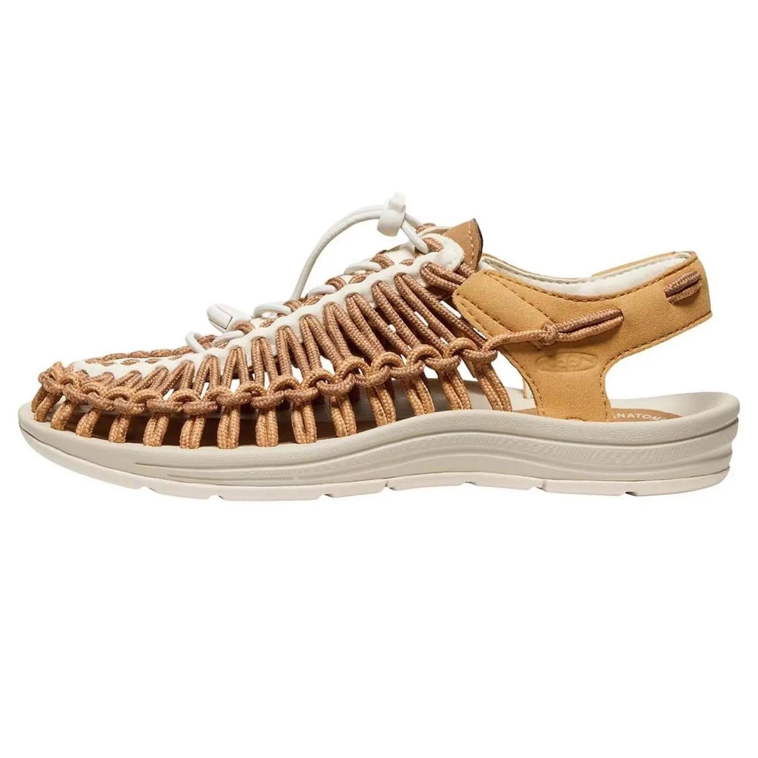 Sandalias deportivas Keen Uneek para mujer Beige Urbano para el verano 4/7
