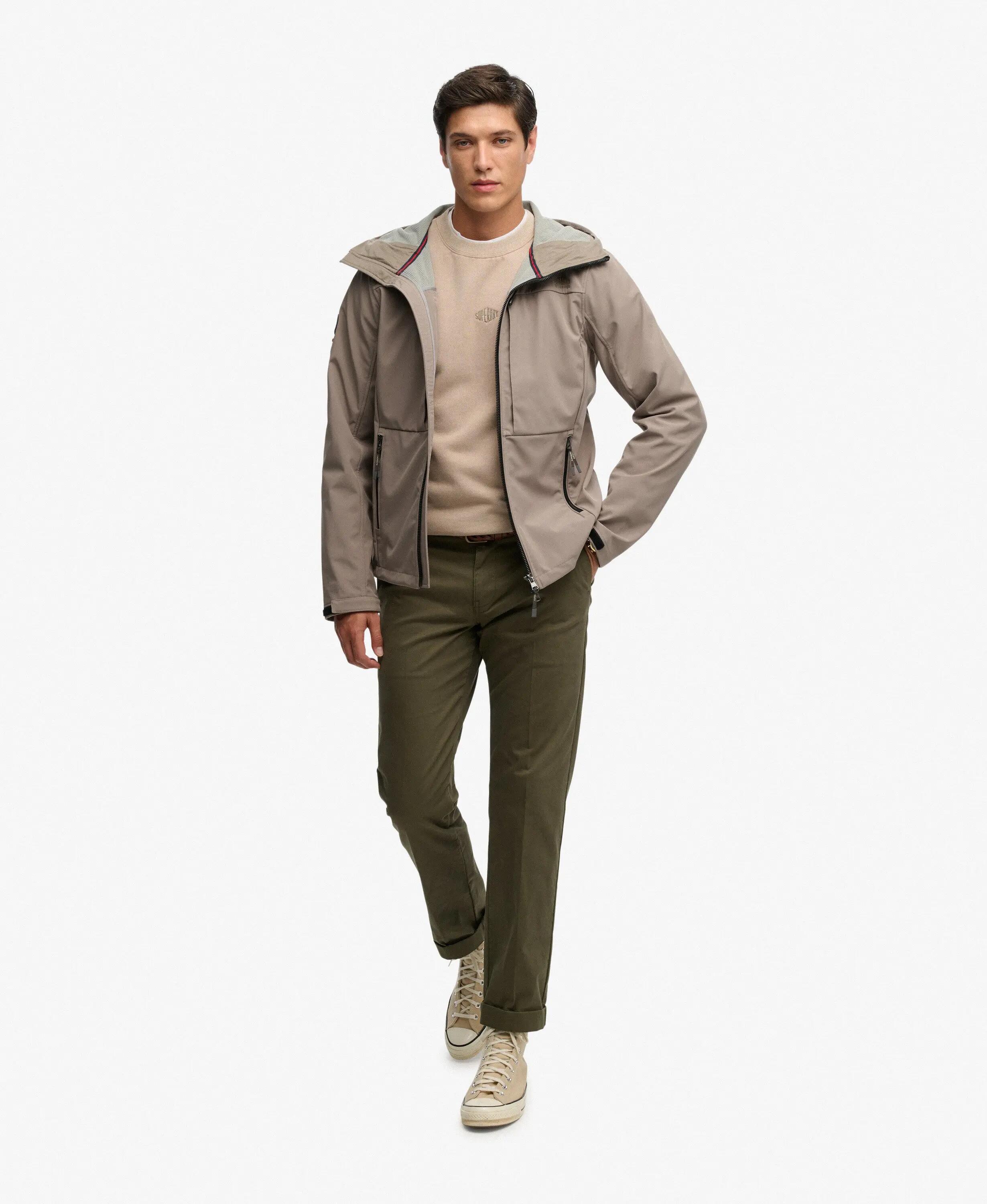superdry Softshell Trekker Jas met Capuchon – 90% Gerecycled Polyester – Fort 3/6